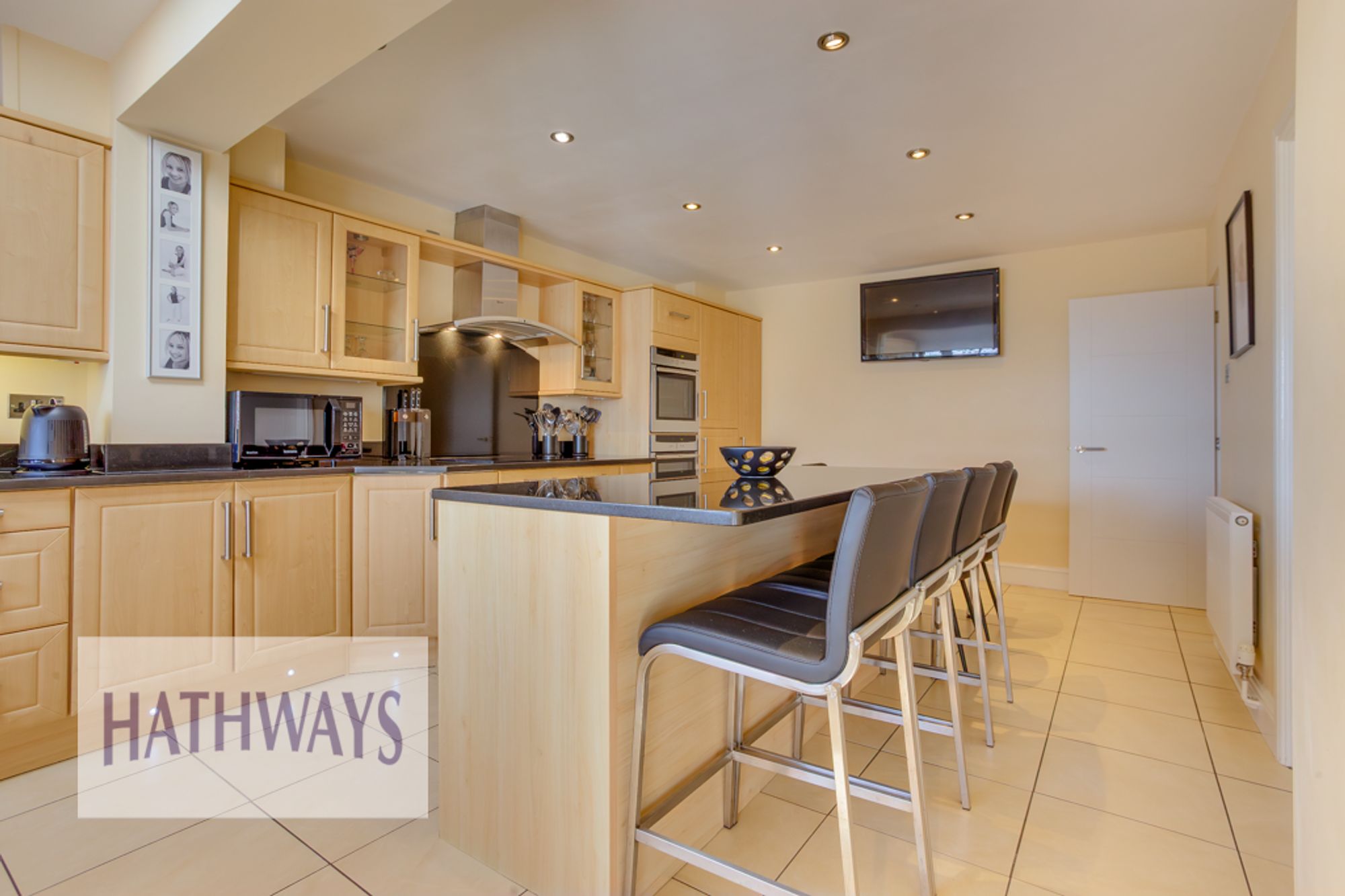 4 bed mid-terraced house for sale in Marlborough Road, Cwmbran 6