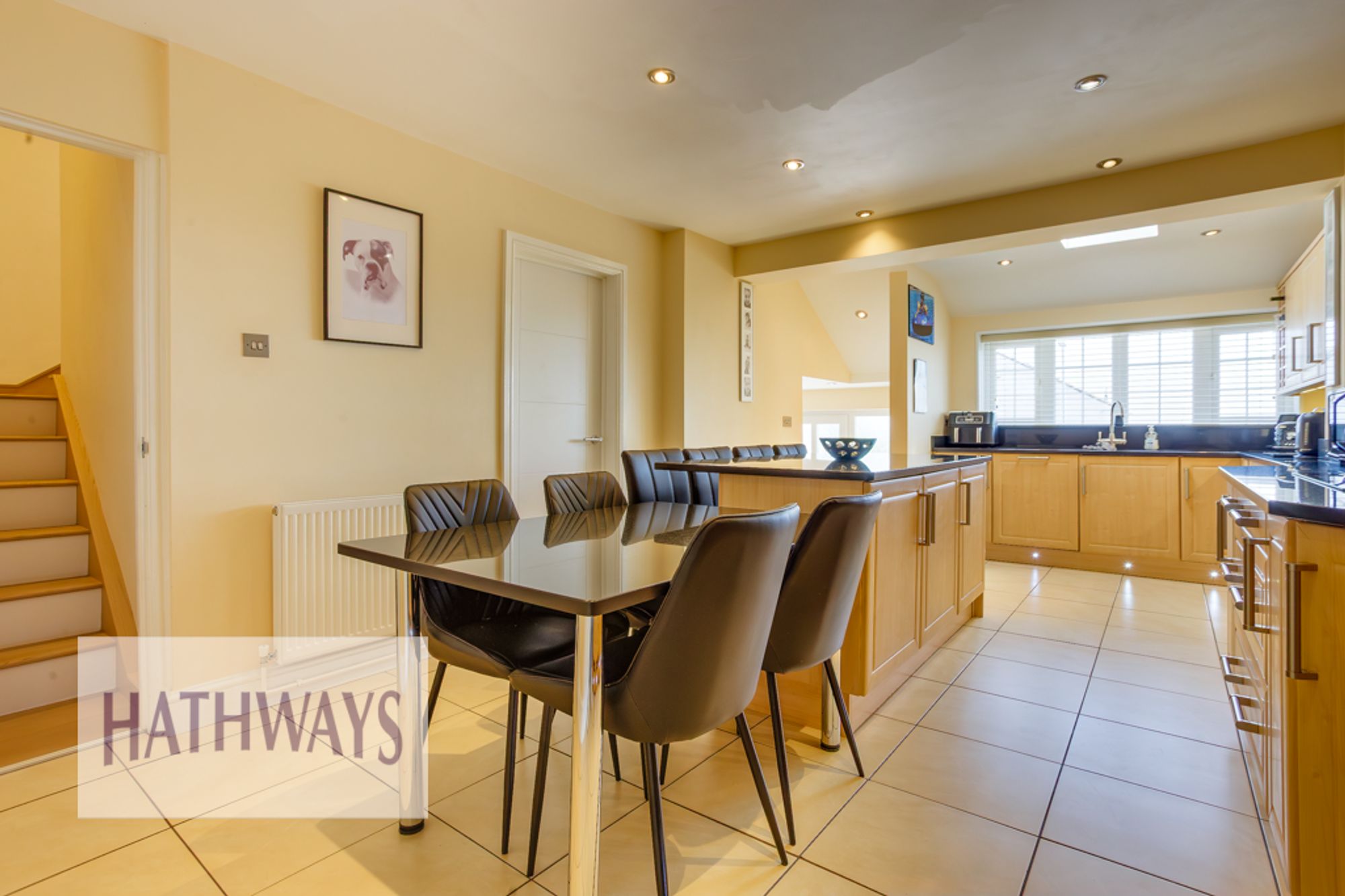 4 bed mid-terraced house for sale in Marlborough Road, Cwmbran  - Property Image 3