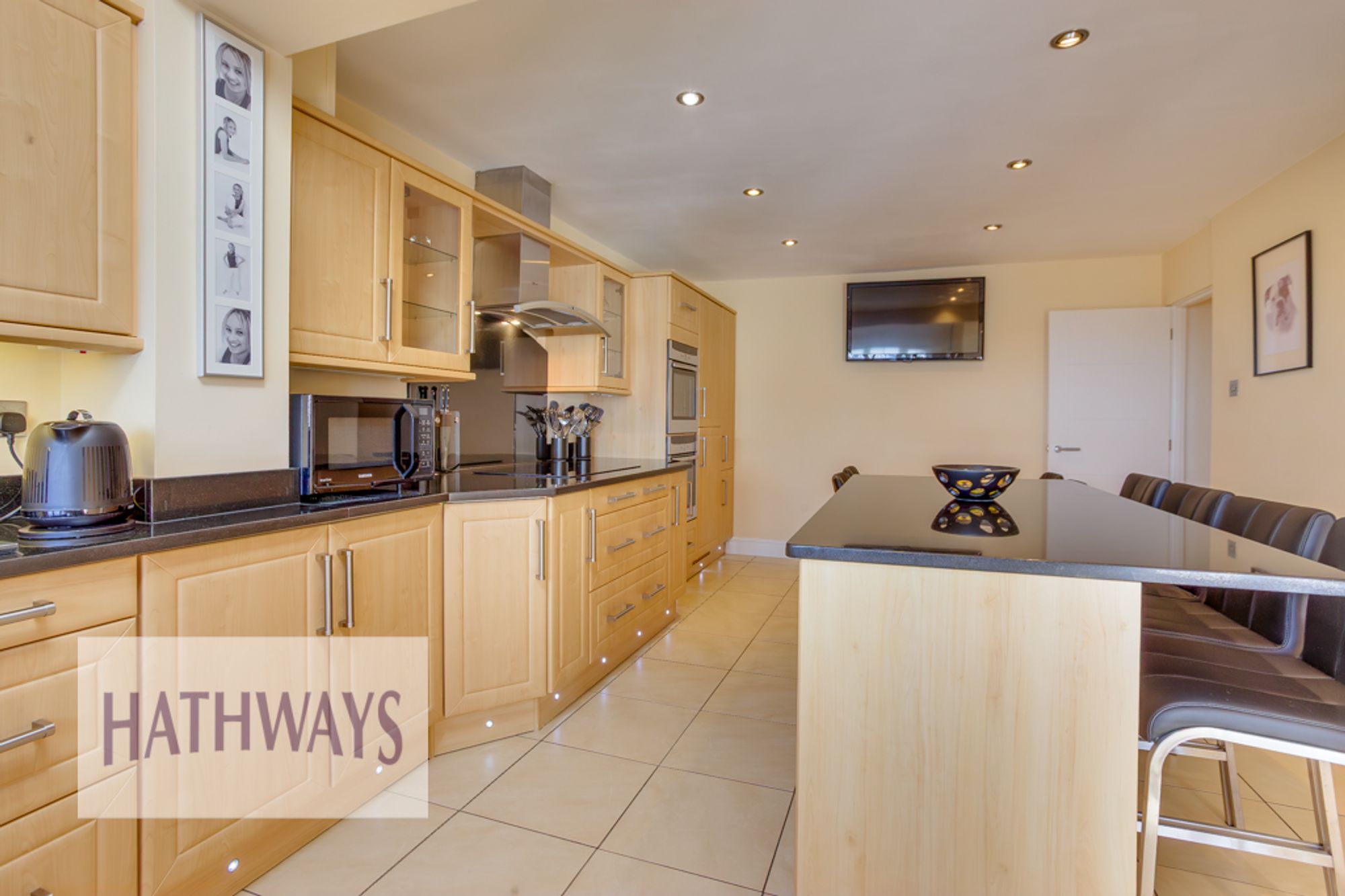 4 bed mid-terraced house for sale in Marlborough Road, Cwmbran 7