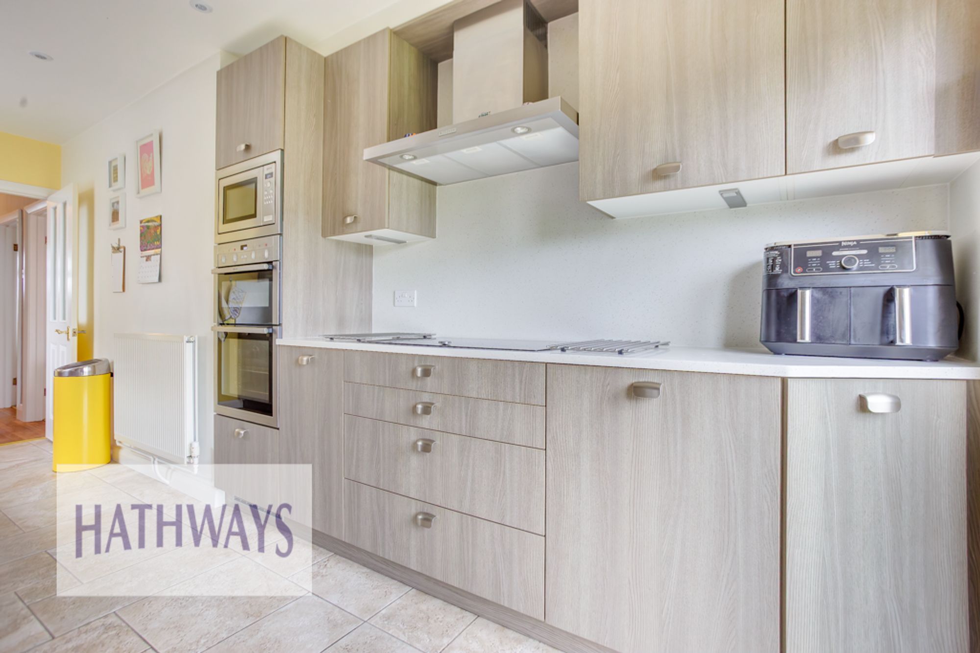 3 bed semi-detached house for sale in Clairwain, Pontypool  - Property Image 9