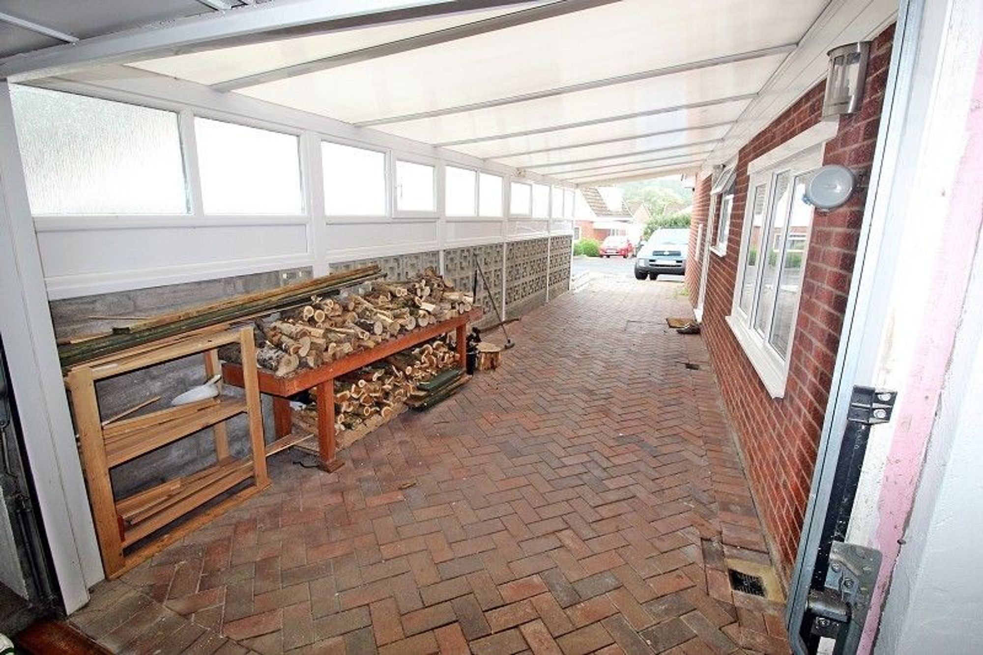 4 bed for sale in Mayfield Place, Pontyclun 1