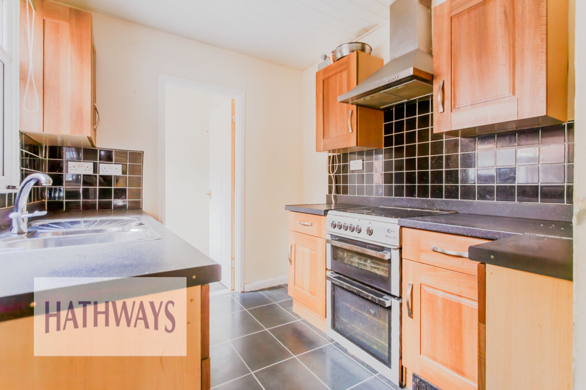2 bed mid-terraced house for sale in Afon Llwyd Terrace, Pontypool  - Property Image 7