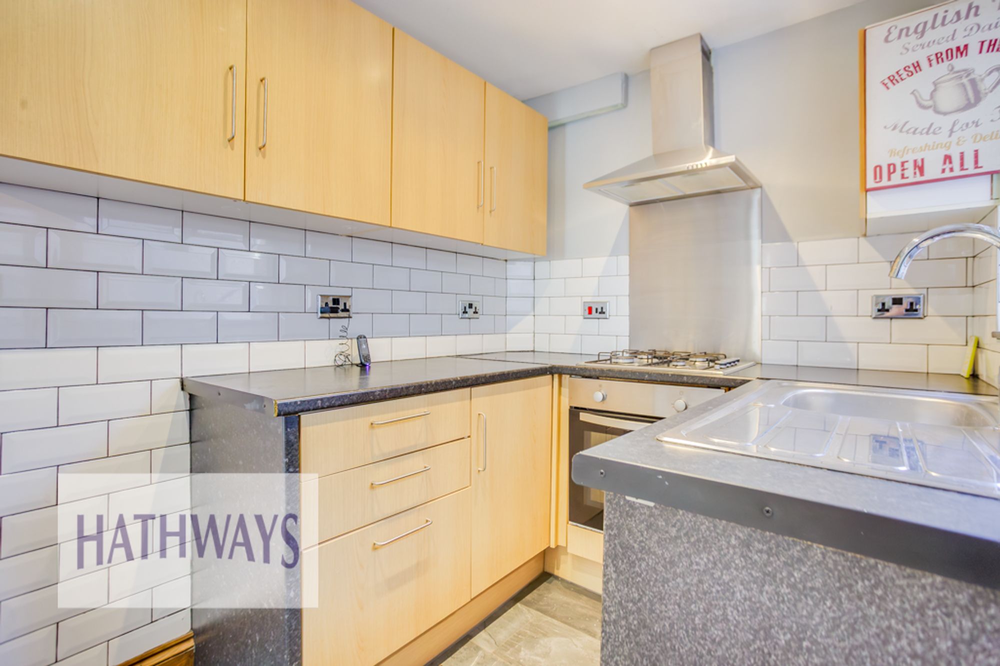 2 bed terraced house to rent in Capel Street, Pontypool 10