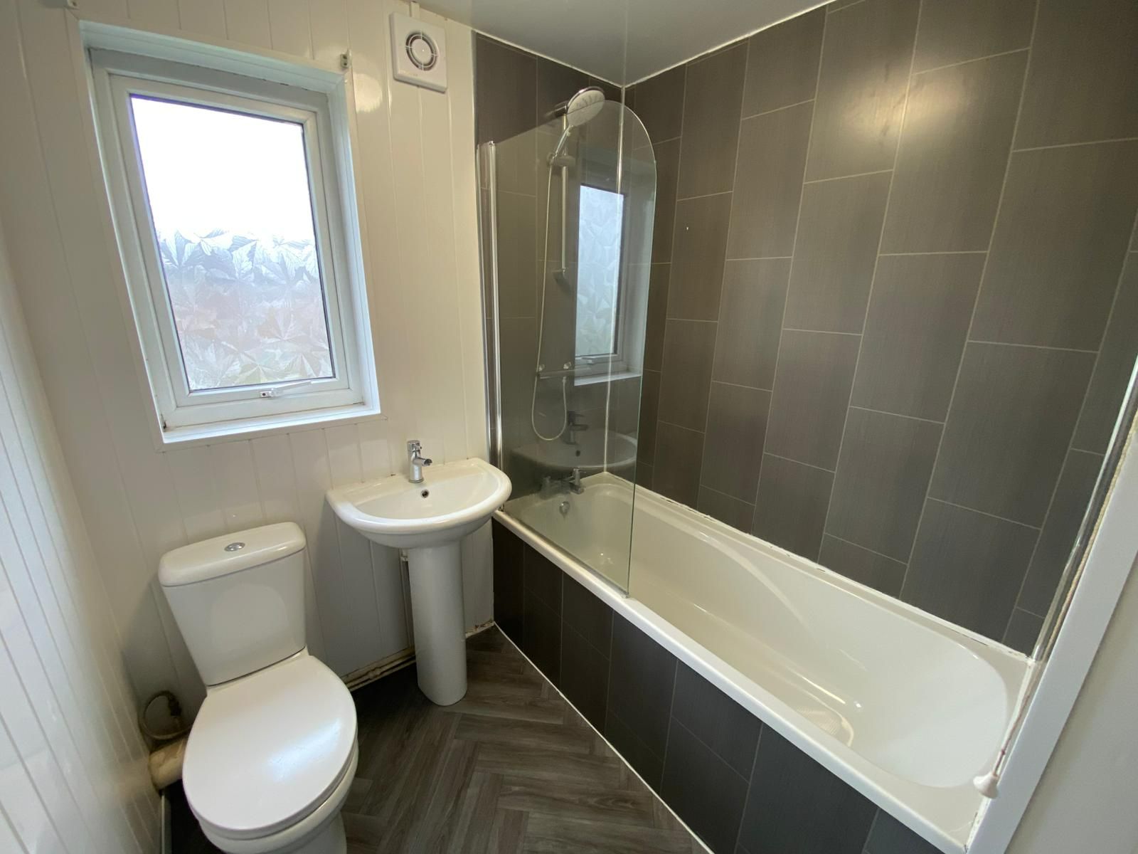 3 bed terraced house to rent in Broomfield Avenue, Wallsend 8