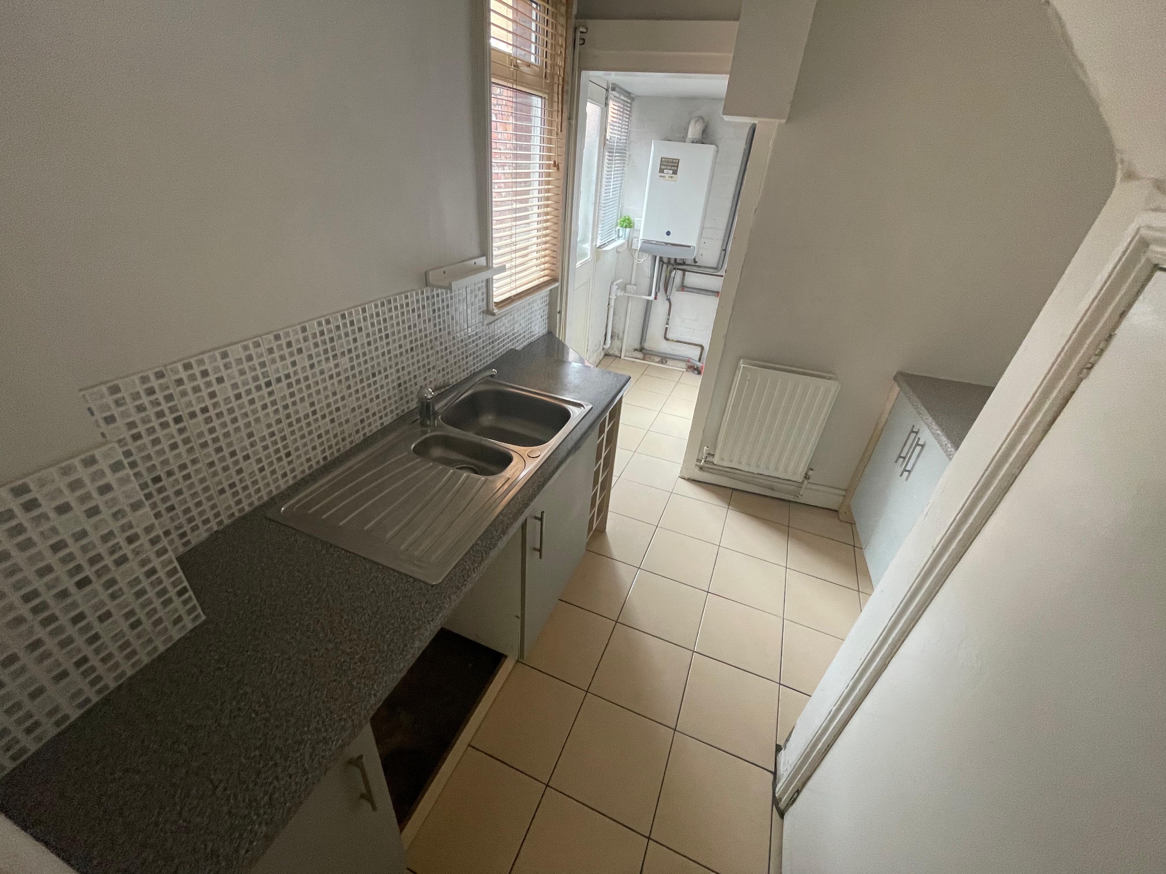 3 bed terraced house to rent in Hulne Terrace, Newcastle-upon-Tyne  - Property Image 4