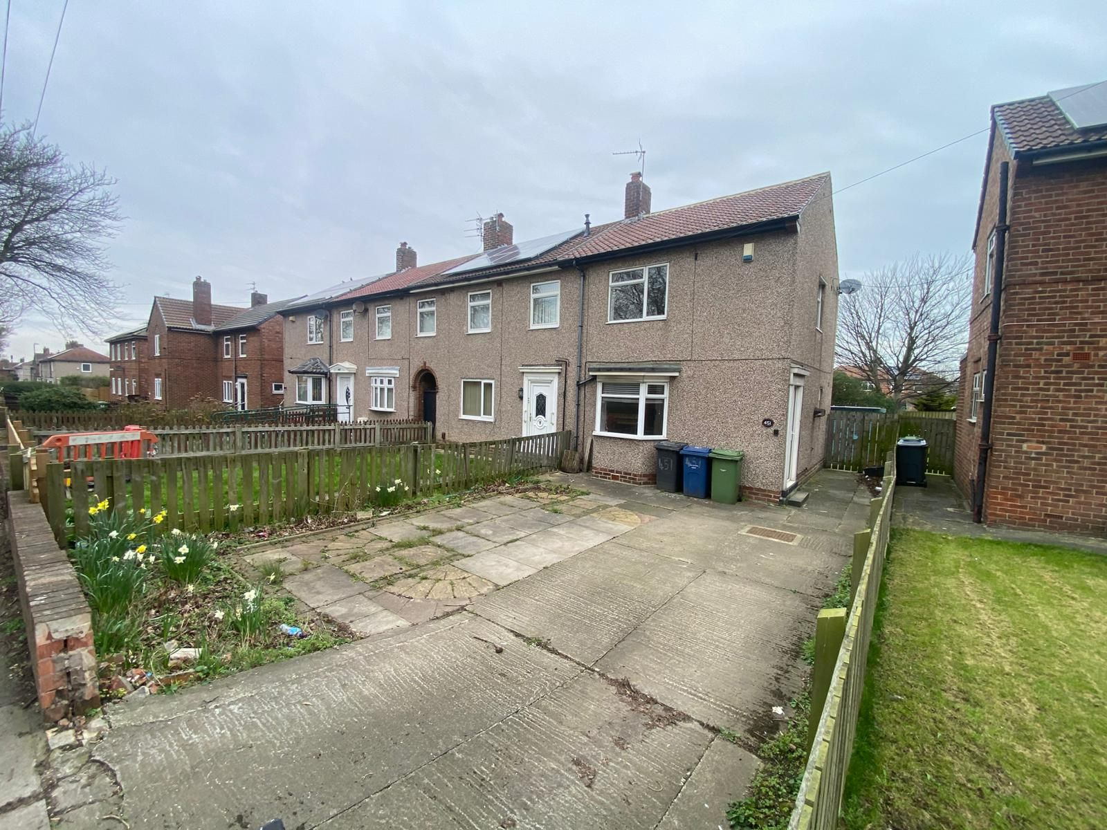 3 bed semi-detached house to rent in Prince Edward Road, South Shields, NE34