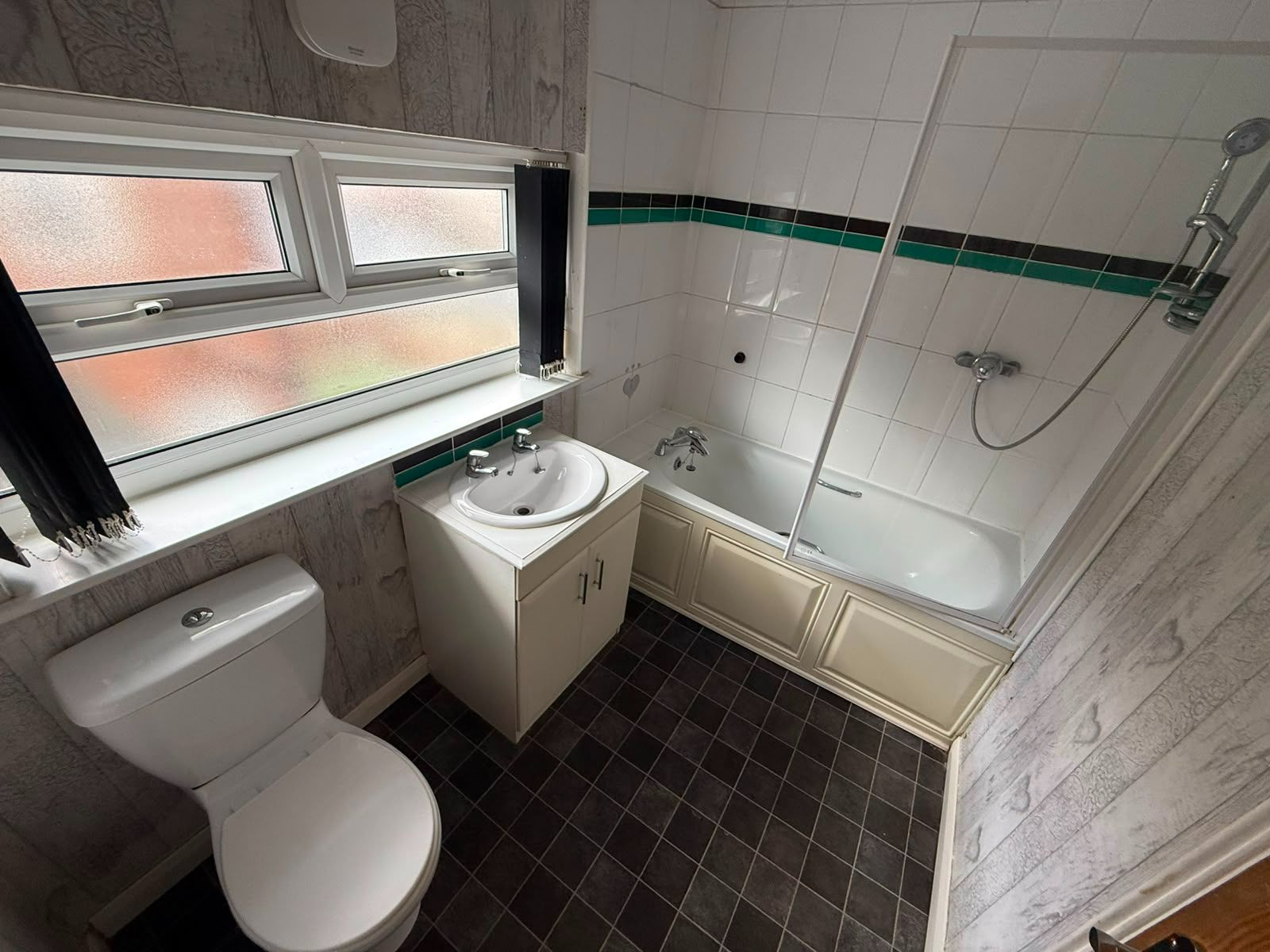 2 bed terraced house to rent in Windleston Drive, Middlesbrough 3