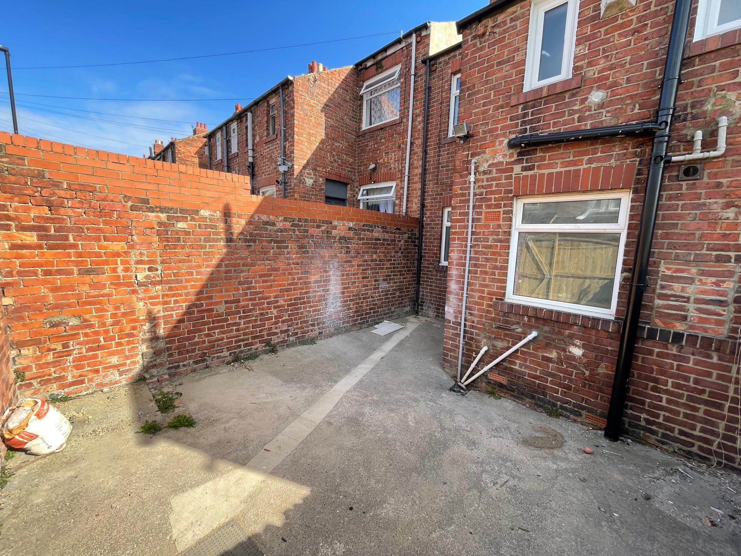 3 bed terraced house to rent in Fairholm Road, Newcastle 8