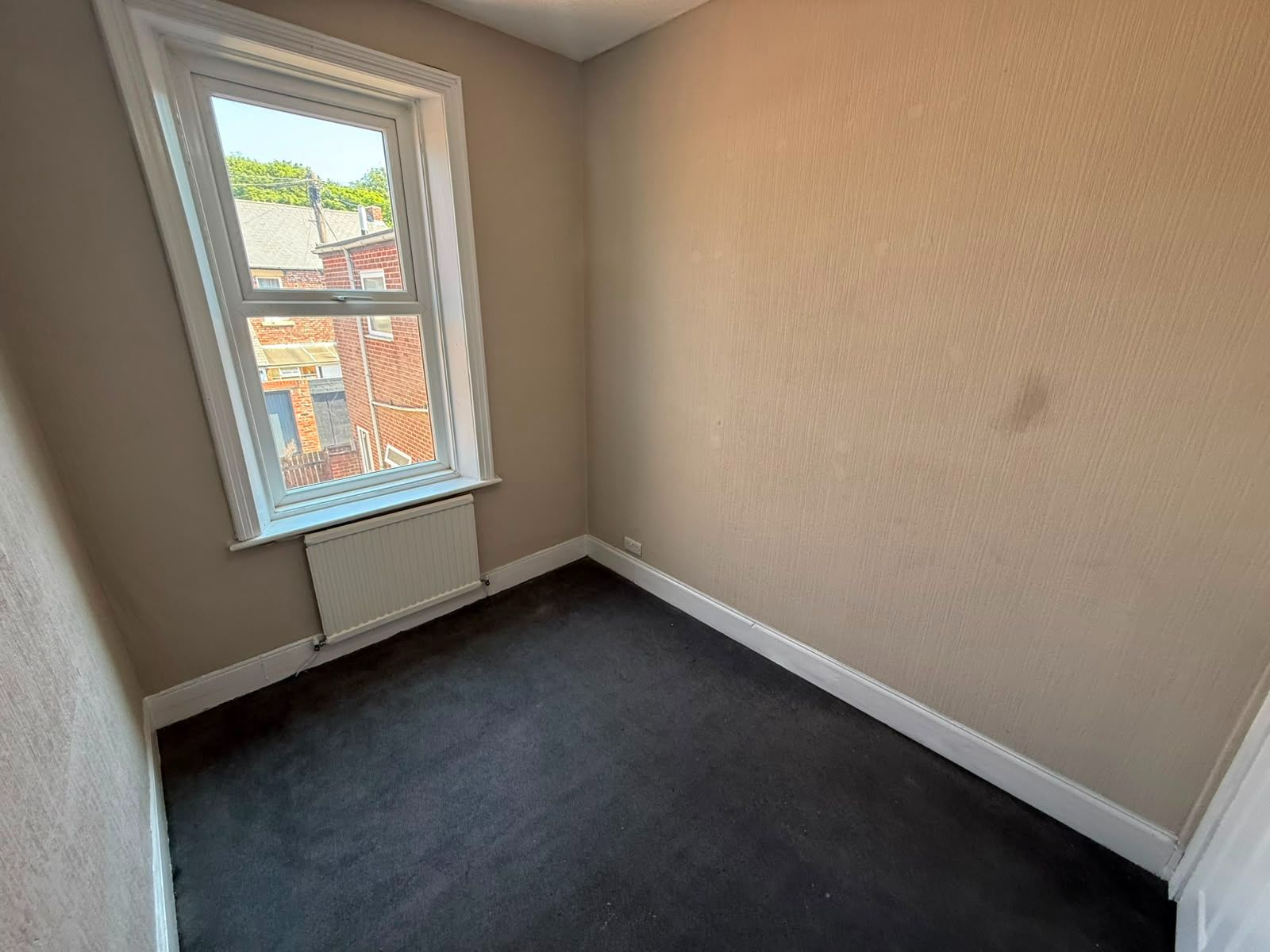 3 bed flat to rent in Stothard Street, Jarrow 4