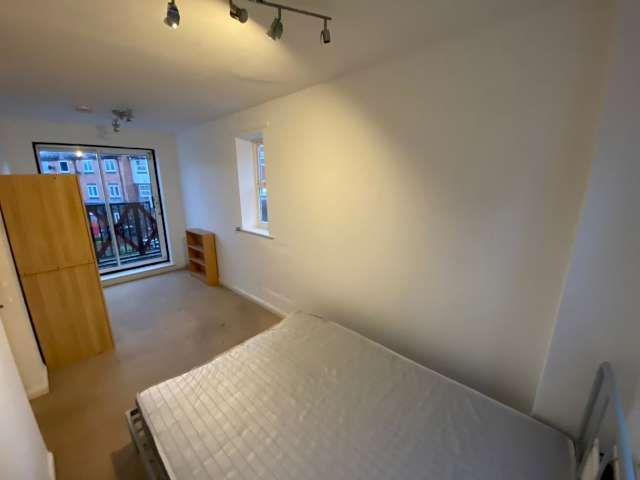 5 bed house share to rent in Trinity Courtyard, Newcastle upon Tyne  - Property Image 3