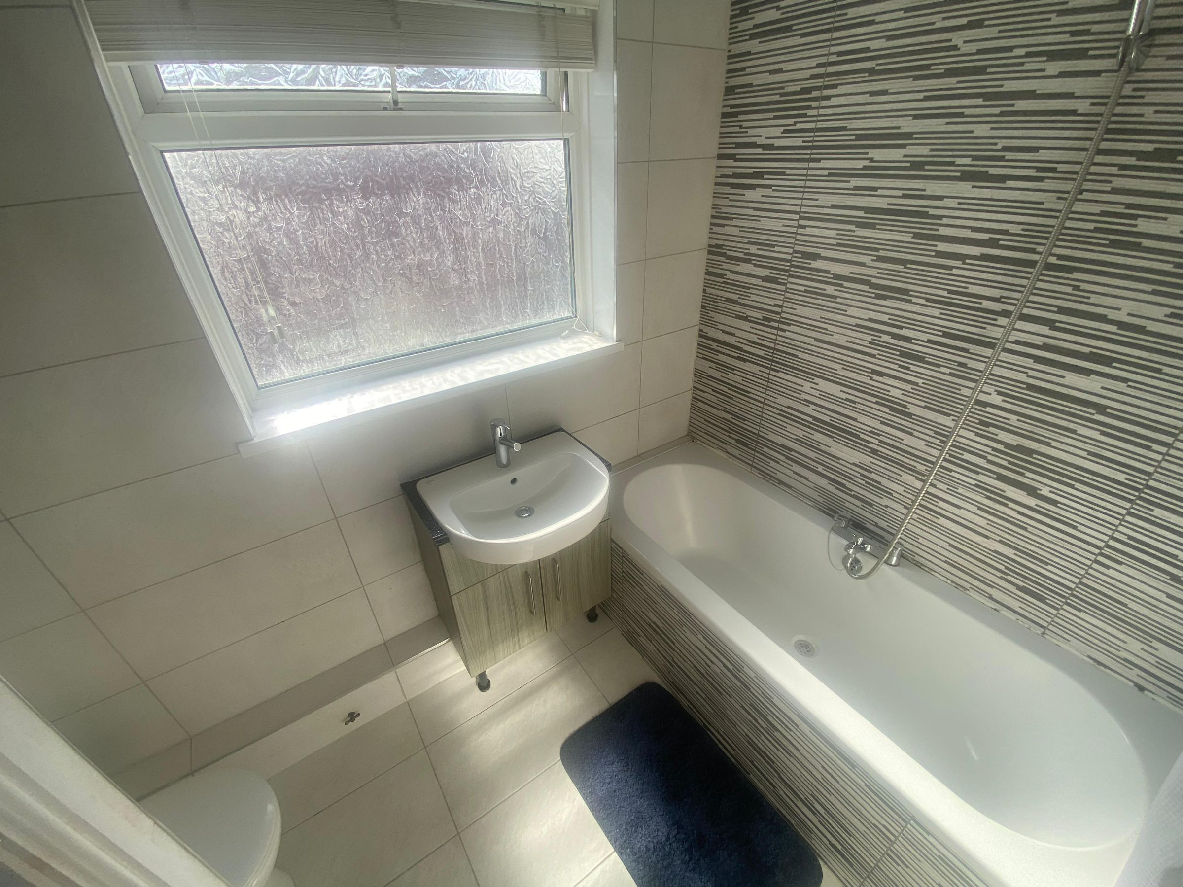 4 bed house share to rent in Eglesfield Road, South Shields 2