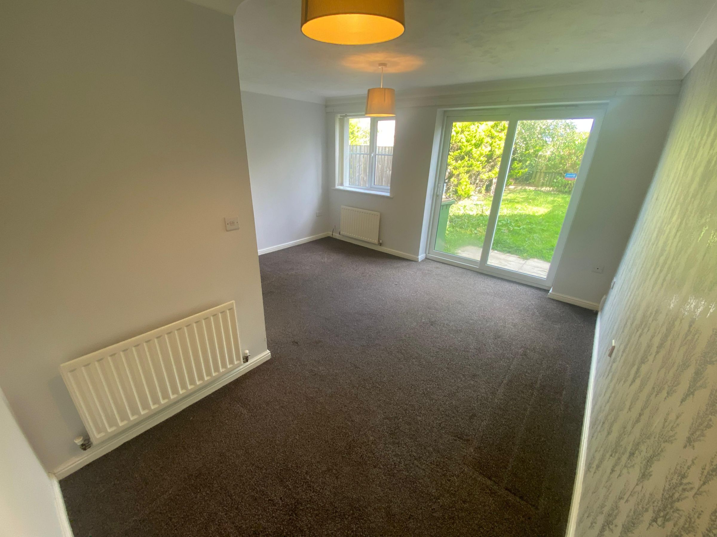 3 bed terraced house to rent in Grange Farm Road, Grangetown 1