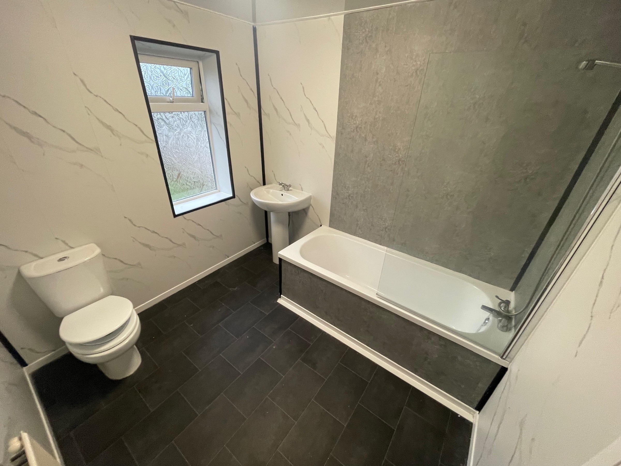 2 bed semi-detached house to rent in Raleigh Road, Norton 3