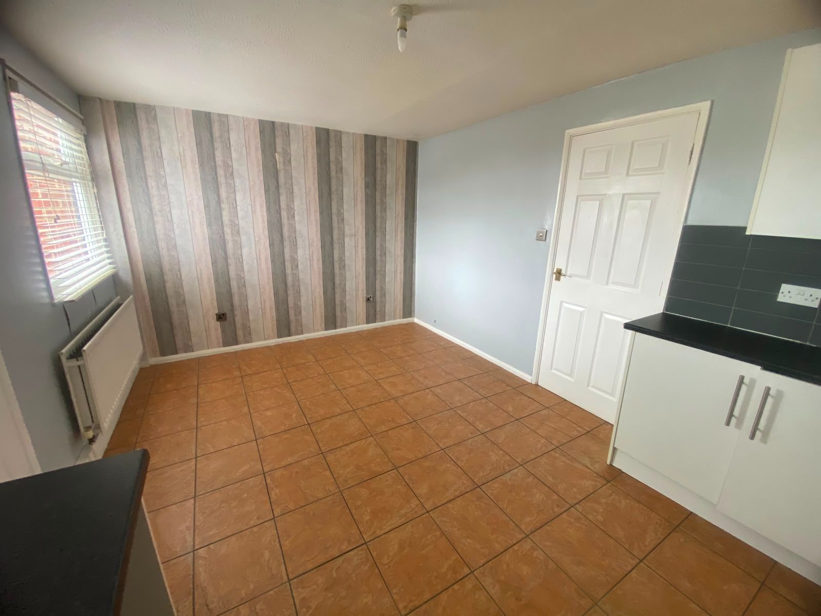 3 bed terraced house to rent in Hillside Place, Gateshead 3