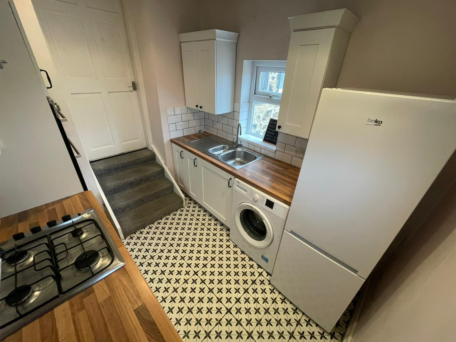 2 bed flat to rent in Sheriffs Highway, Gateshead 4