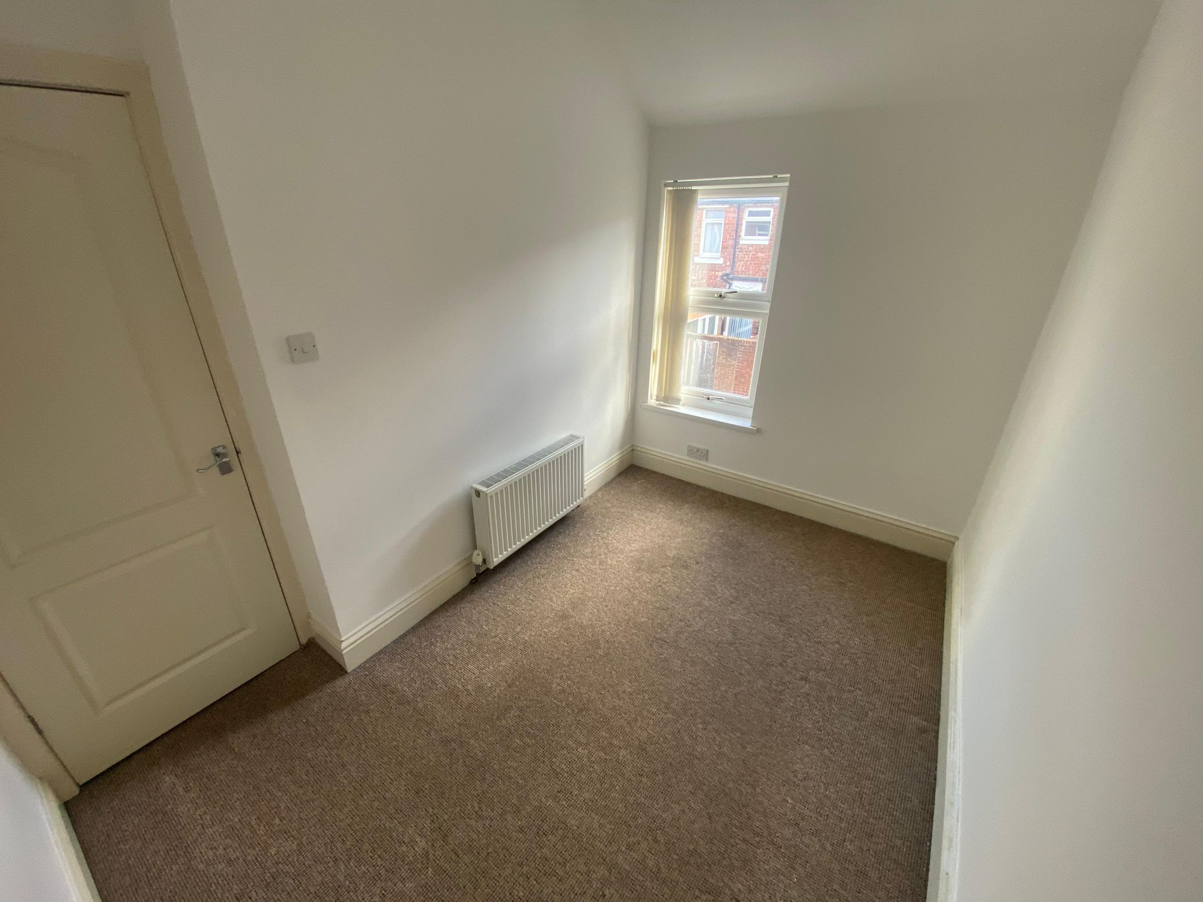 2 bed terraced house to rent in Fowler Gardens, Gateshead  - Property Image 6