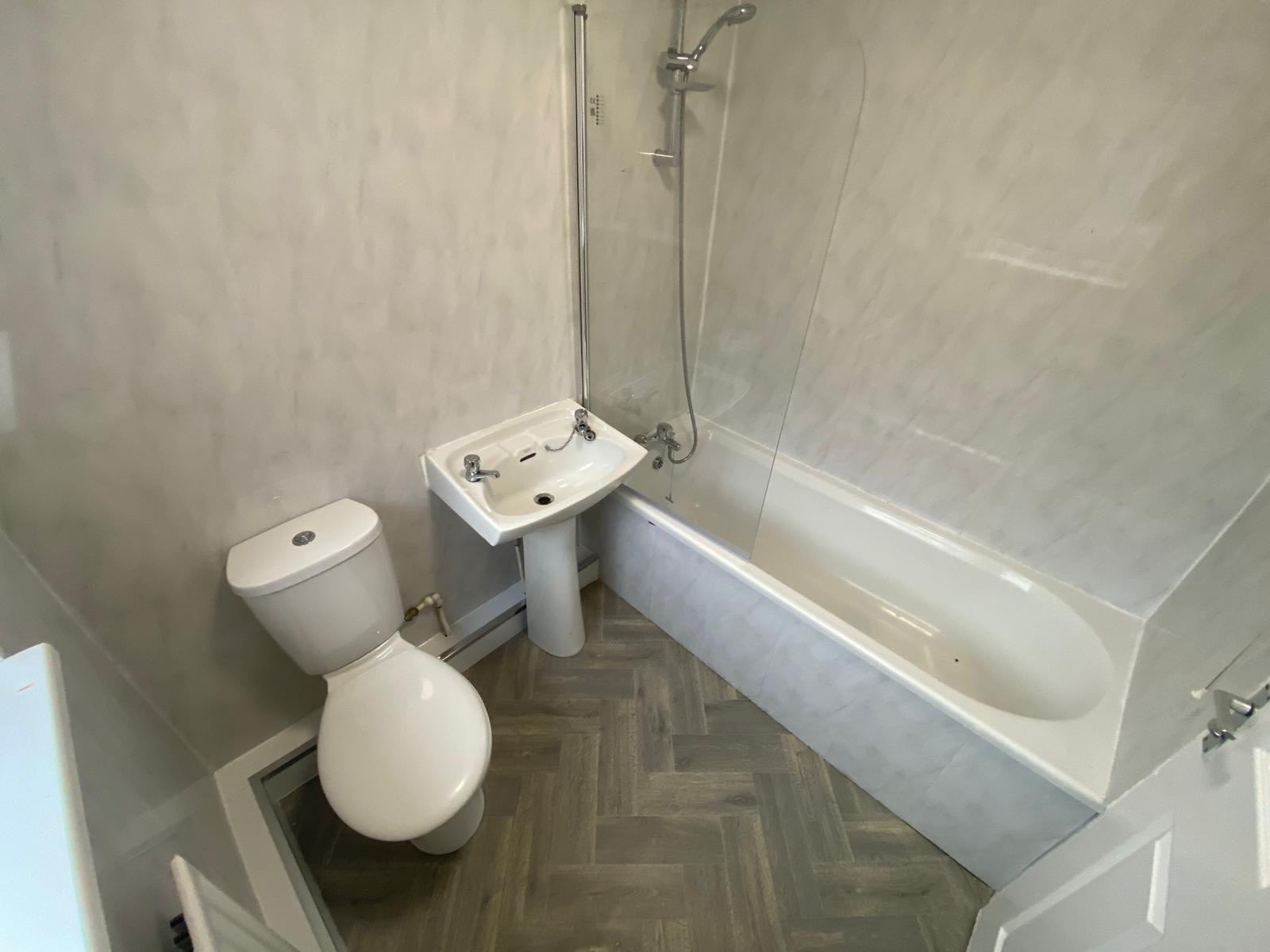 2 bed terraced house to rent in Seventh Street, Hartlepool 6