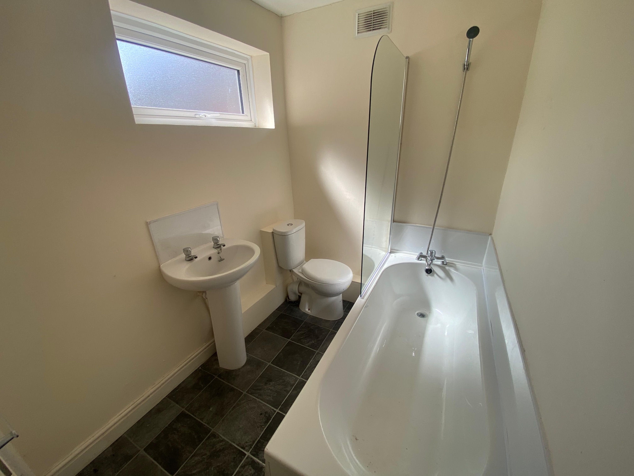 3 bed terraced house to rent in Cravens Cottages, Wingate 3