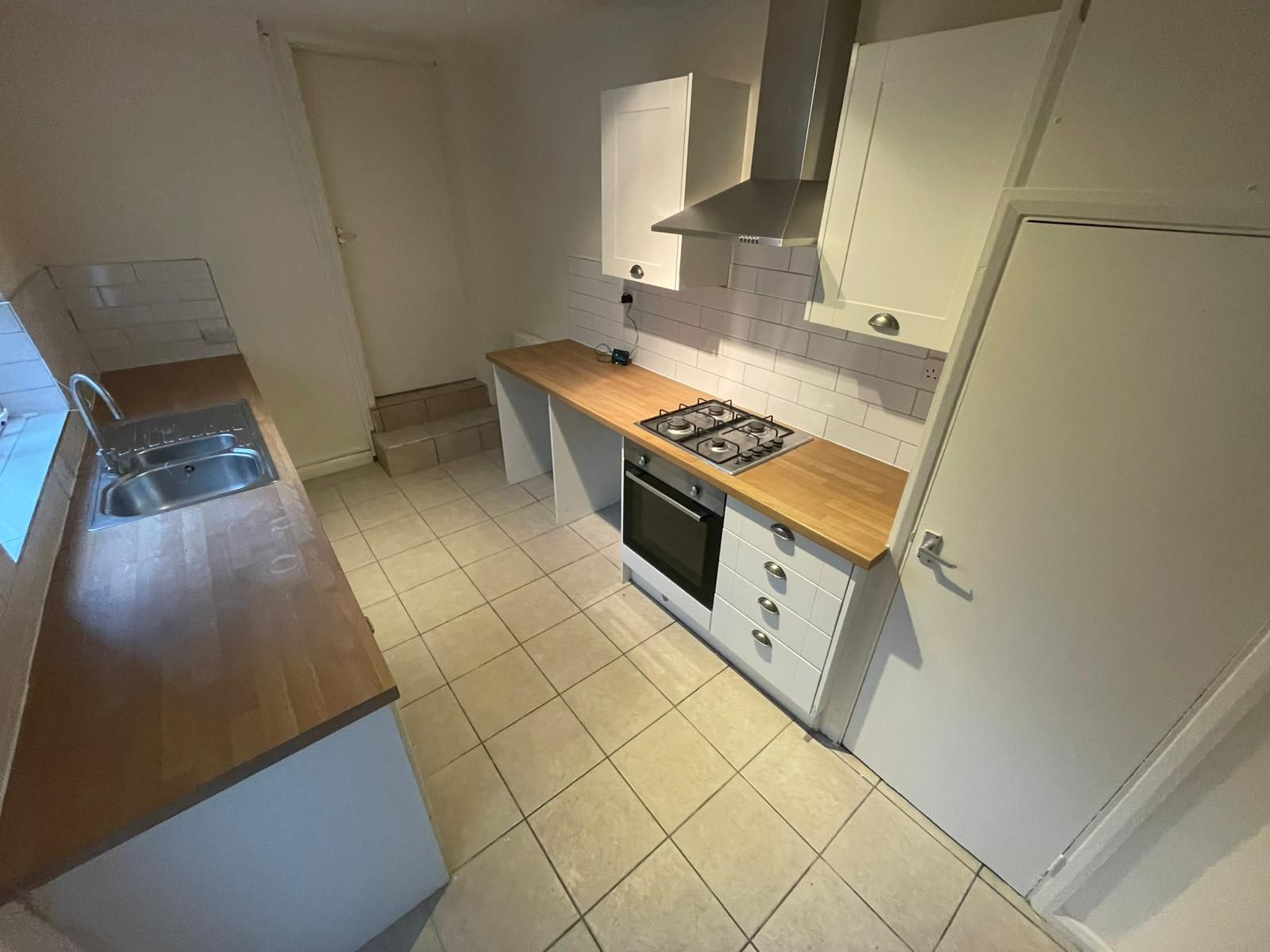 2 bed flat to rent in Windsor Avenue, Gateshead 1