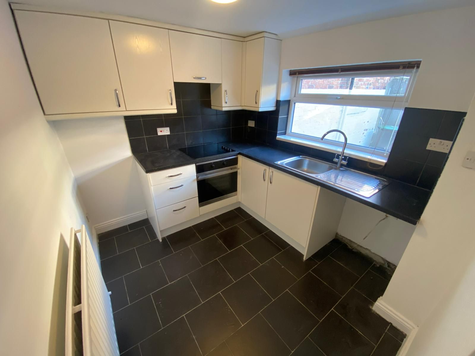 2 bed terraced house to rent in Durham Street, Bishop Auckland  - Property Image 4