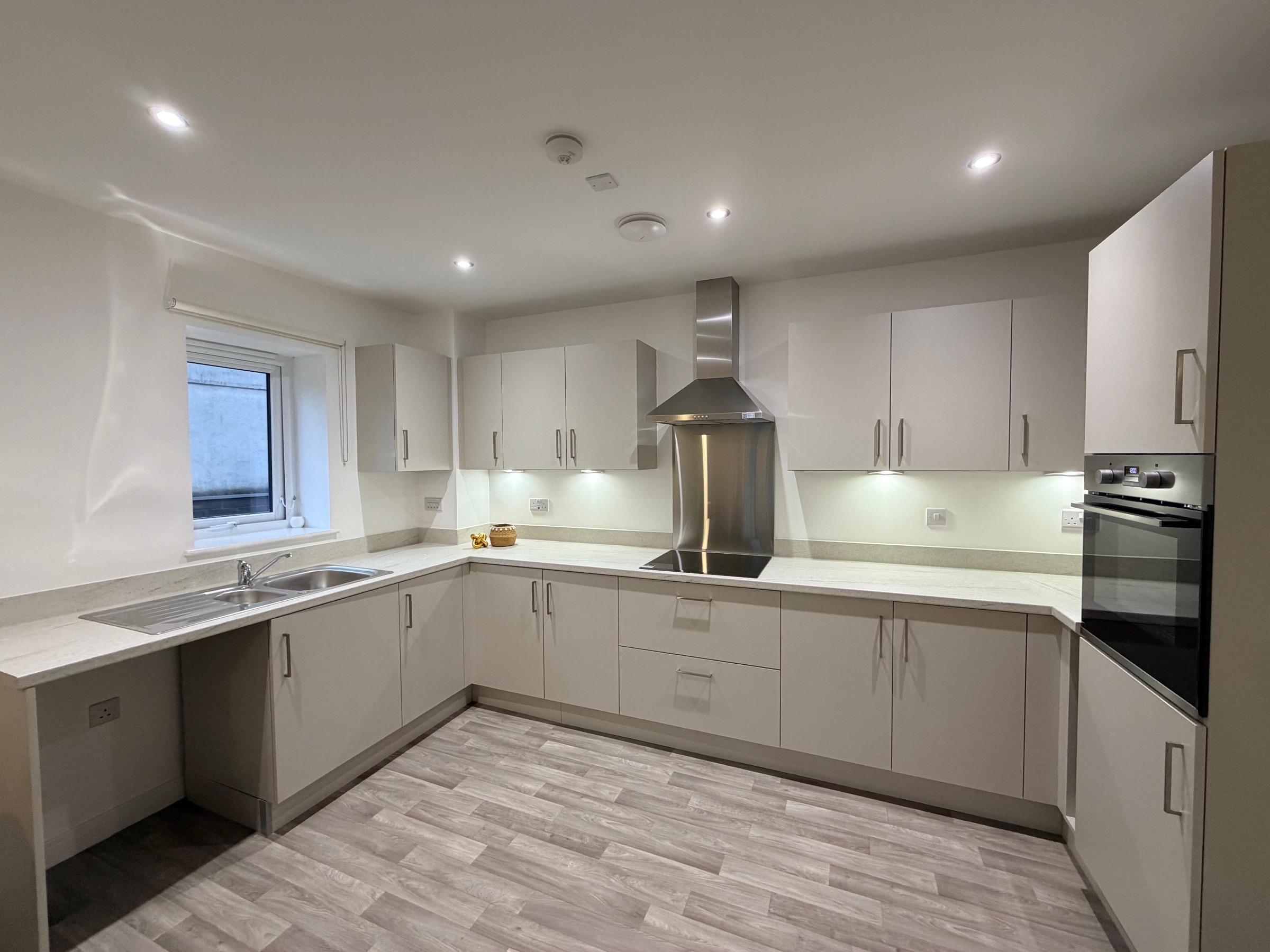 2 bed flat to rent in Greensfield Close, Gateshead 2