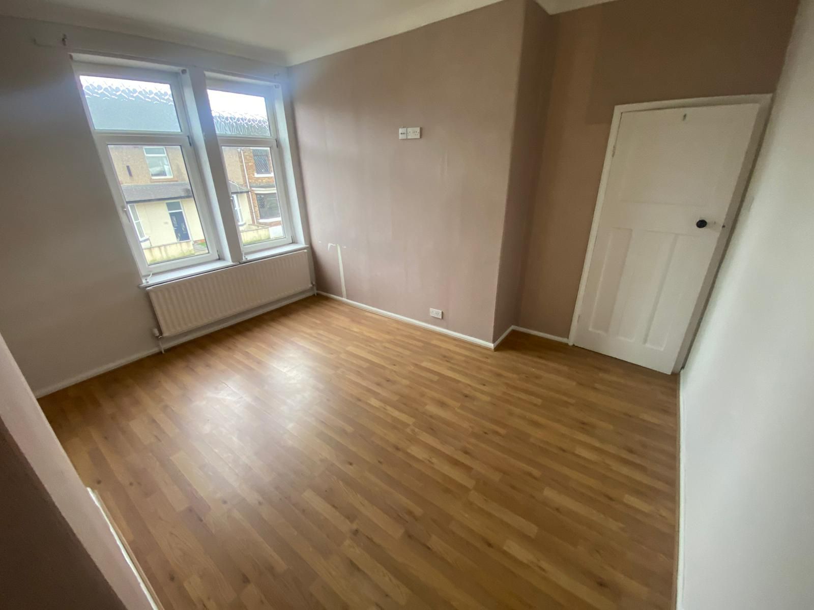 3 bed terraced house to rent in Chilton, Ferryhill 6