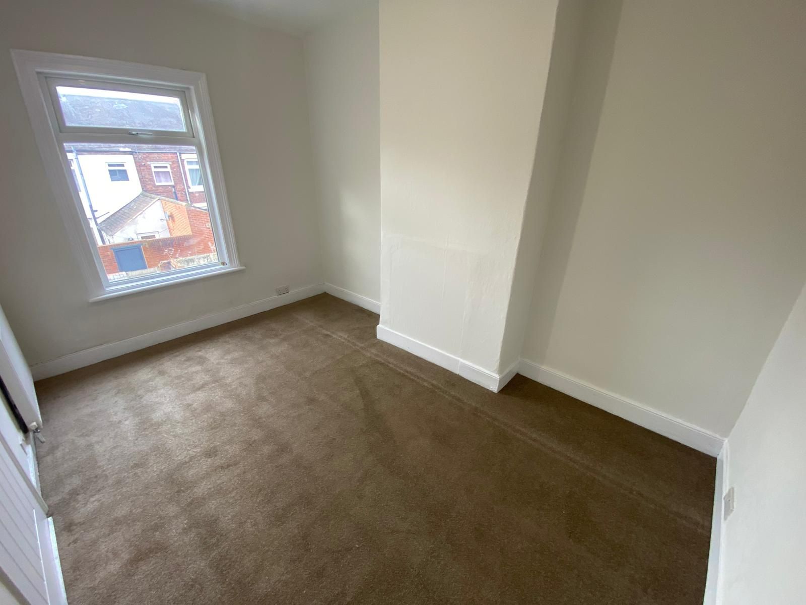 2 bed terraced house to rent in Montrose Street, Darlington 5