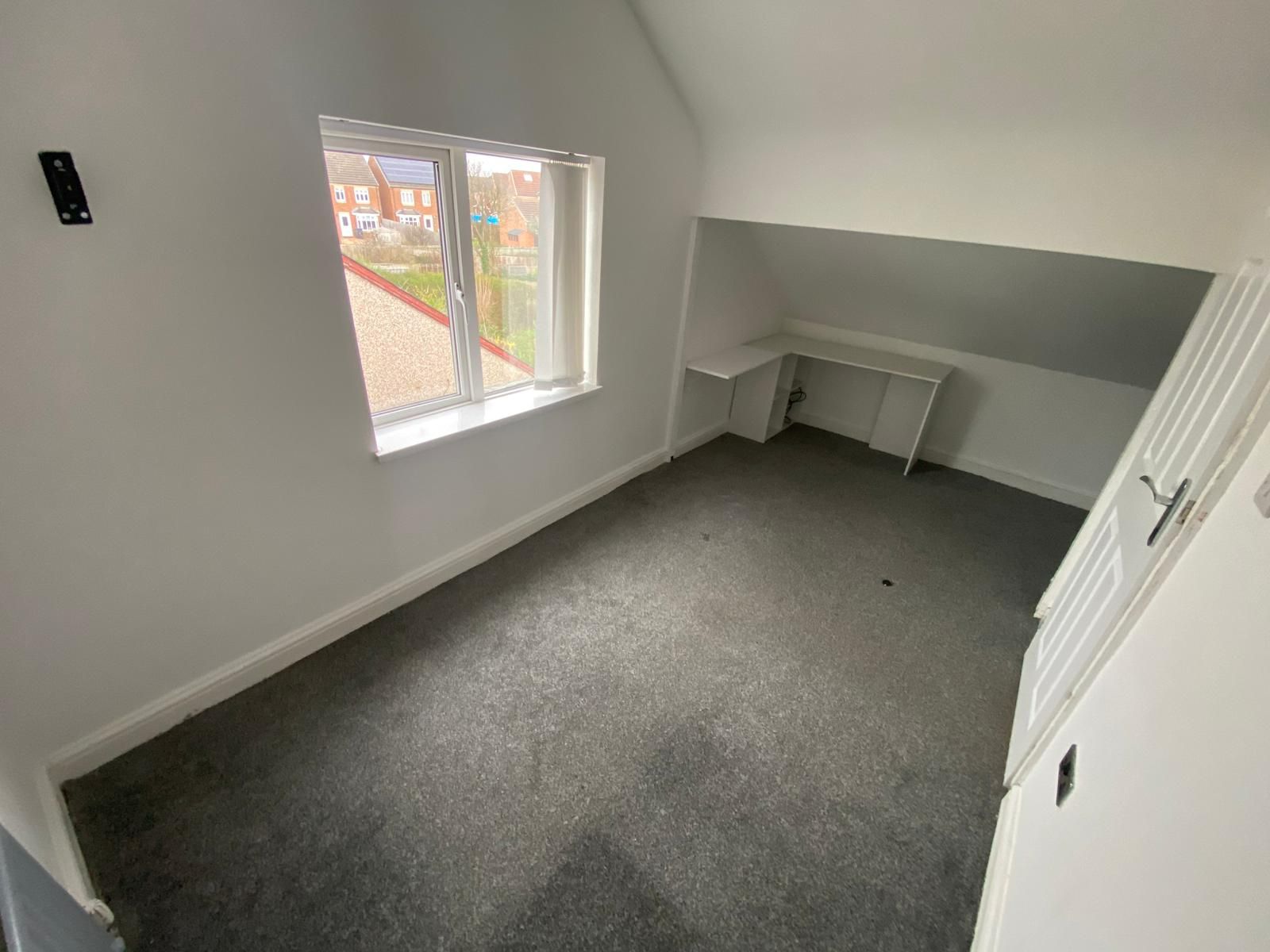 4 bed semi-detached bungalow to rent in Stanhope Gardens, Middlesbrough  - Property Image 9