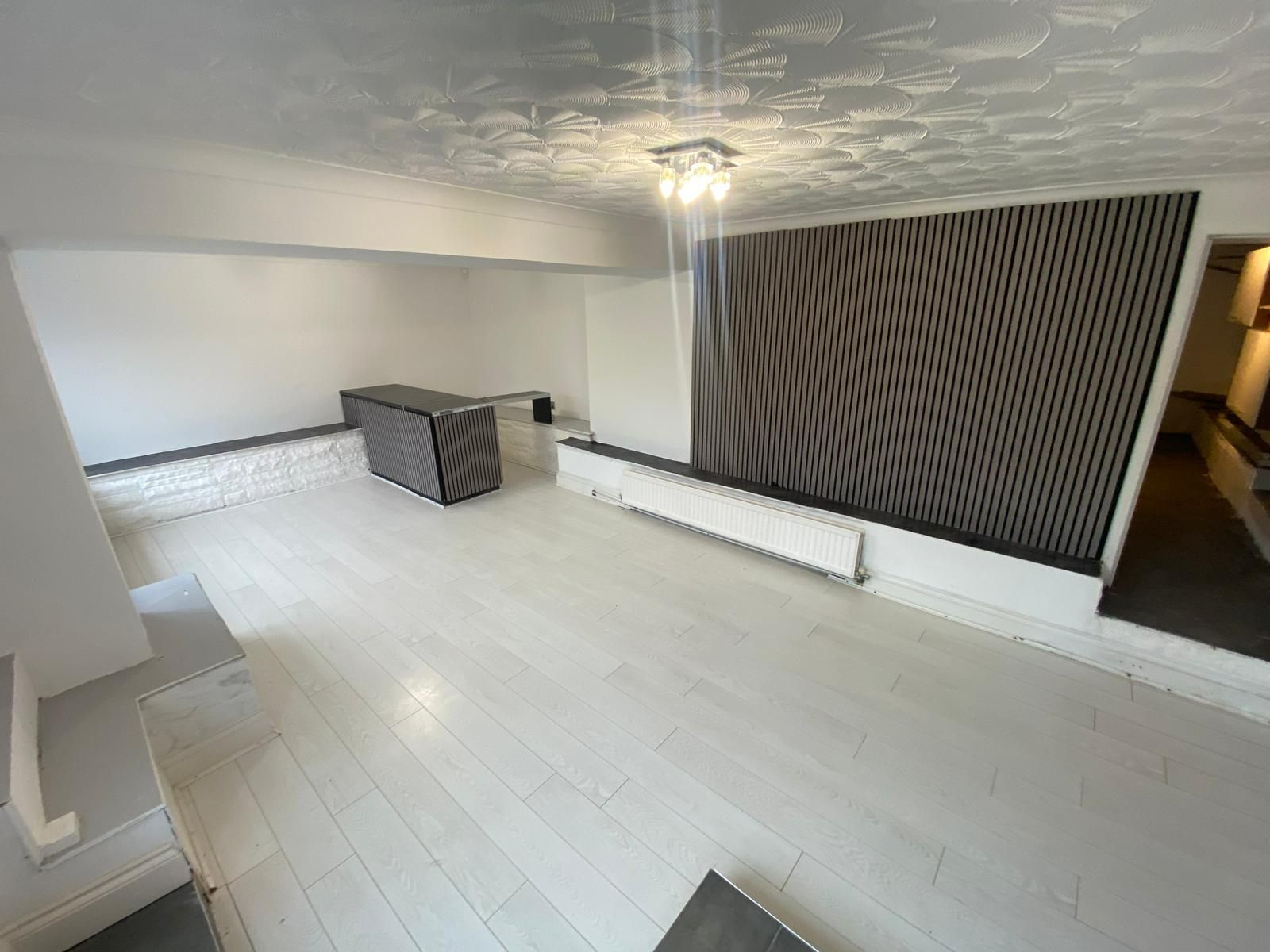 4 bed semi-detached bungalow to rent in Stanhope Gardens, Middlesbrough  - Property Image 2