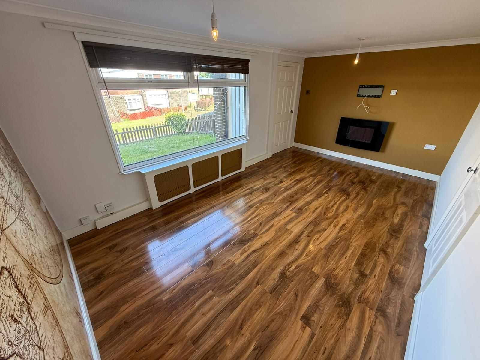 3 bed terraced house to rent in Pickering Green, Gateshead 1