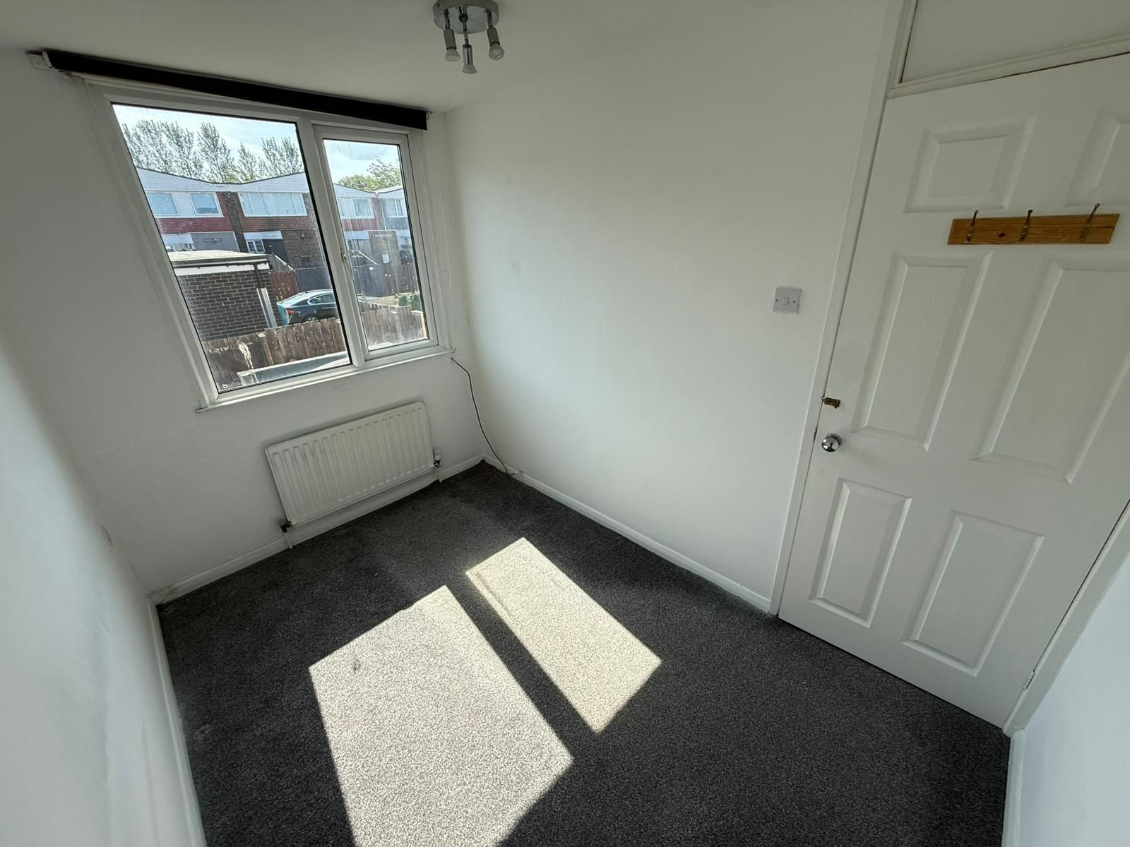 3 bed terraced house to rent in Pickering Green, Gateshead 9