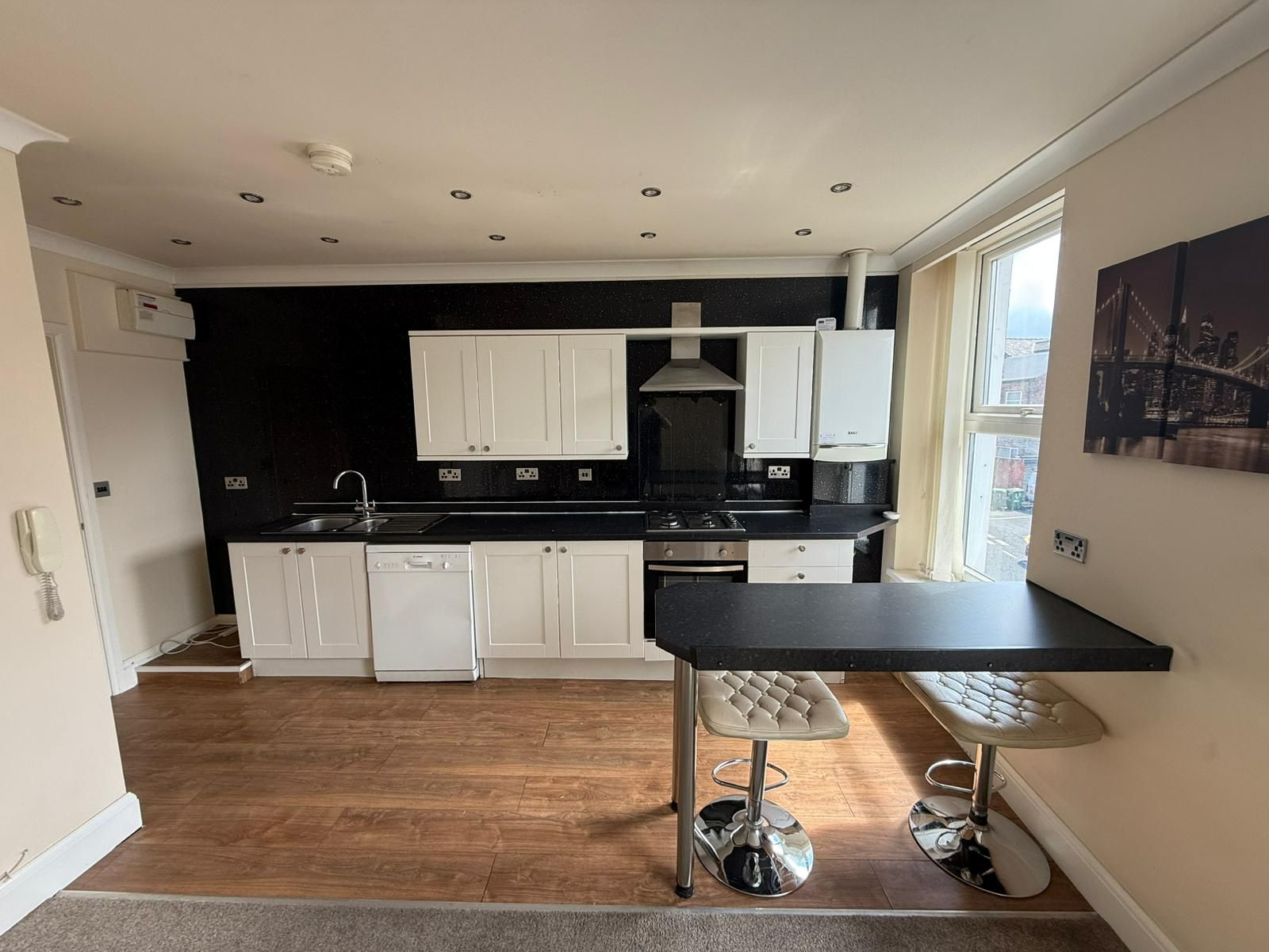 2 bed flat to rent in Western Hill, Sunderland  - Property Image 4