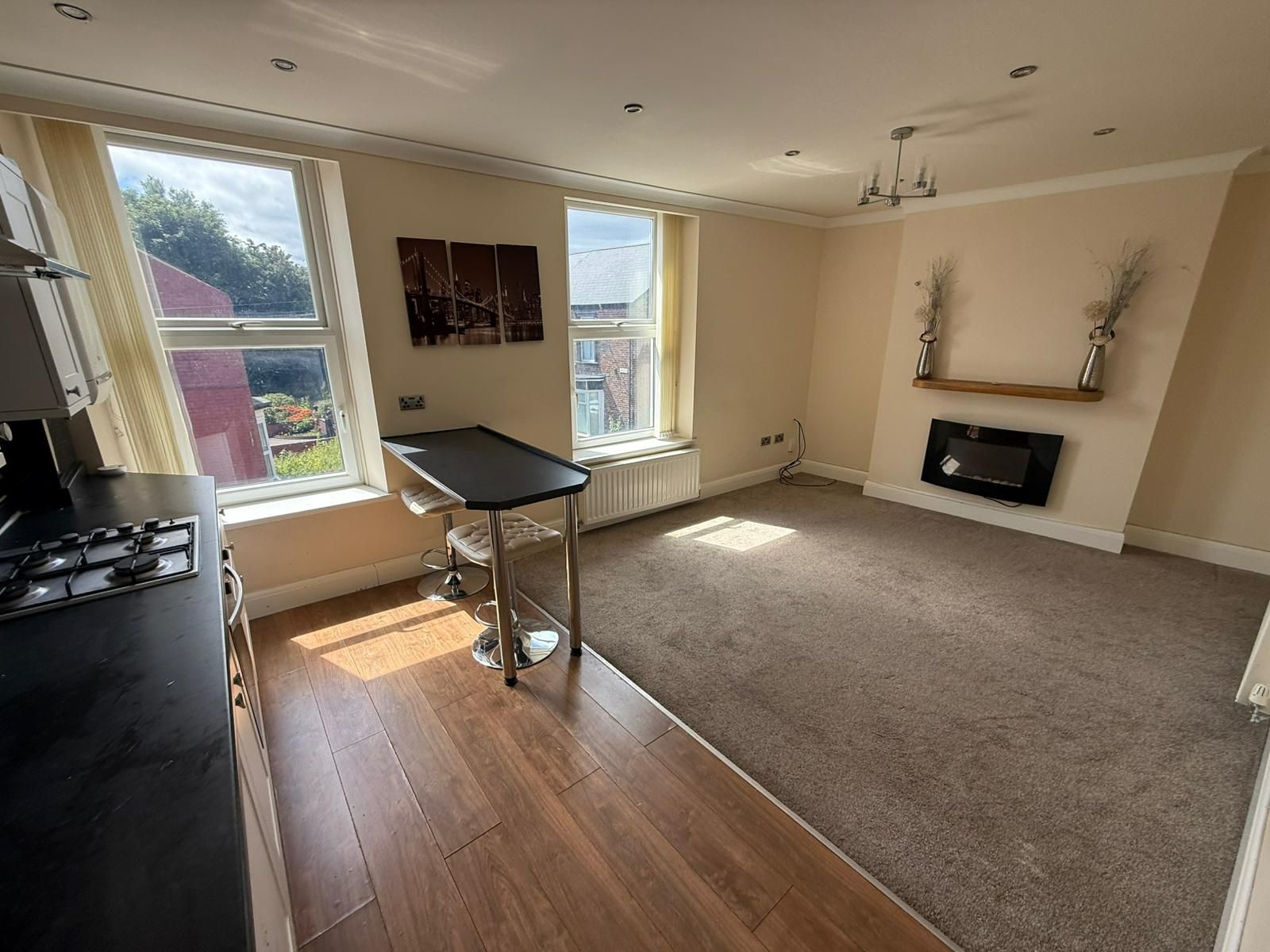 2 bed flat to rent in Western Hill, Sunderland 2