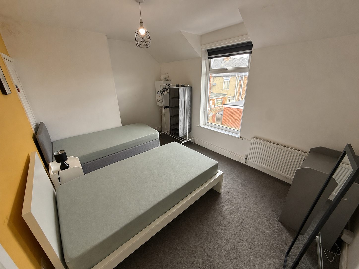 2 bed terraced house to rent in Cooperative Terrace, Durham 4