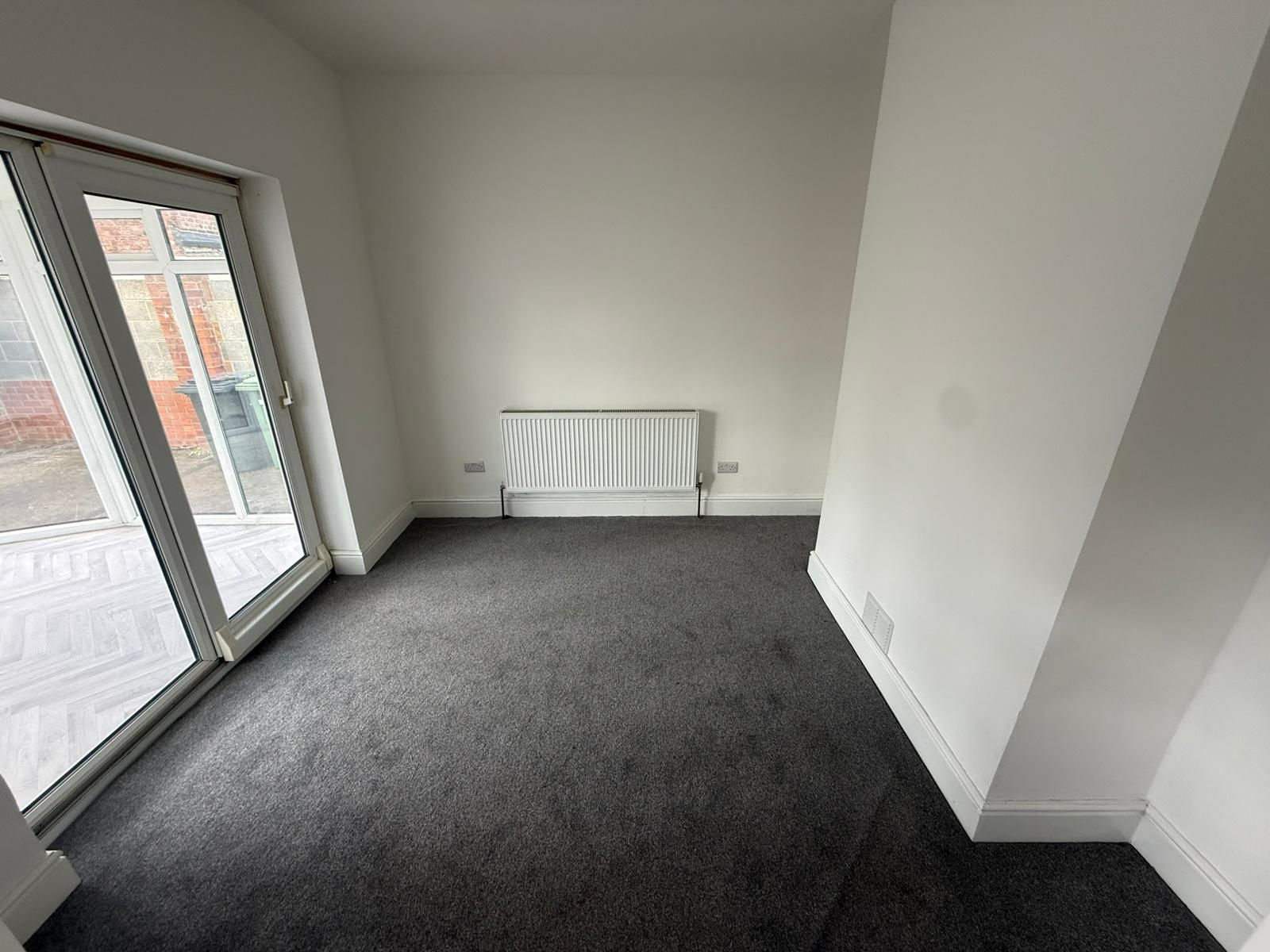 3 bed bungalow to rent in Caledonian Road, Hartlepool 4