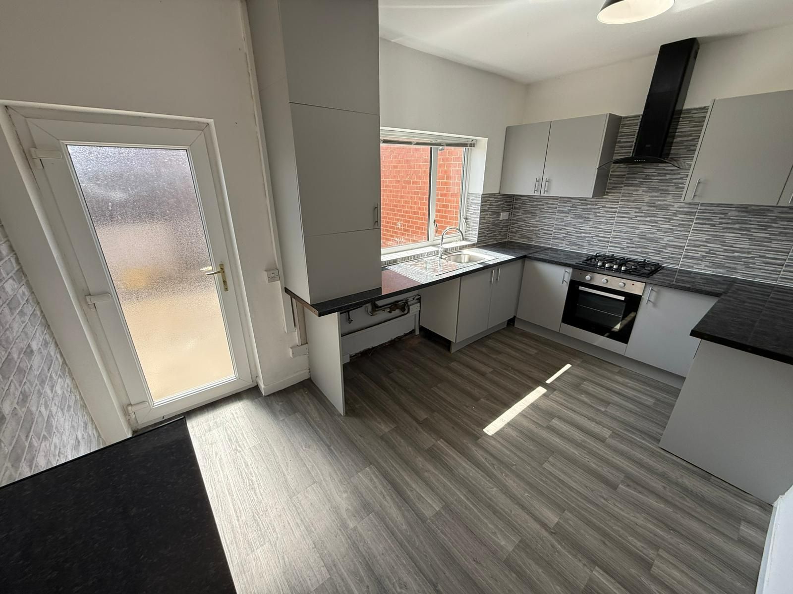 2 bed terraced house to rent in Oxford Street, Bishop Auckland  - Property Image 2