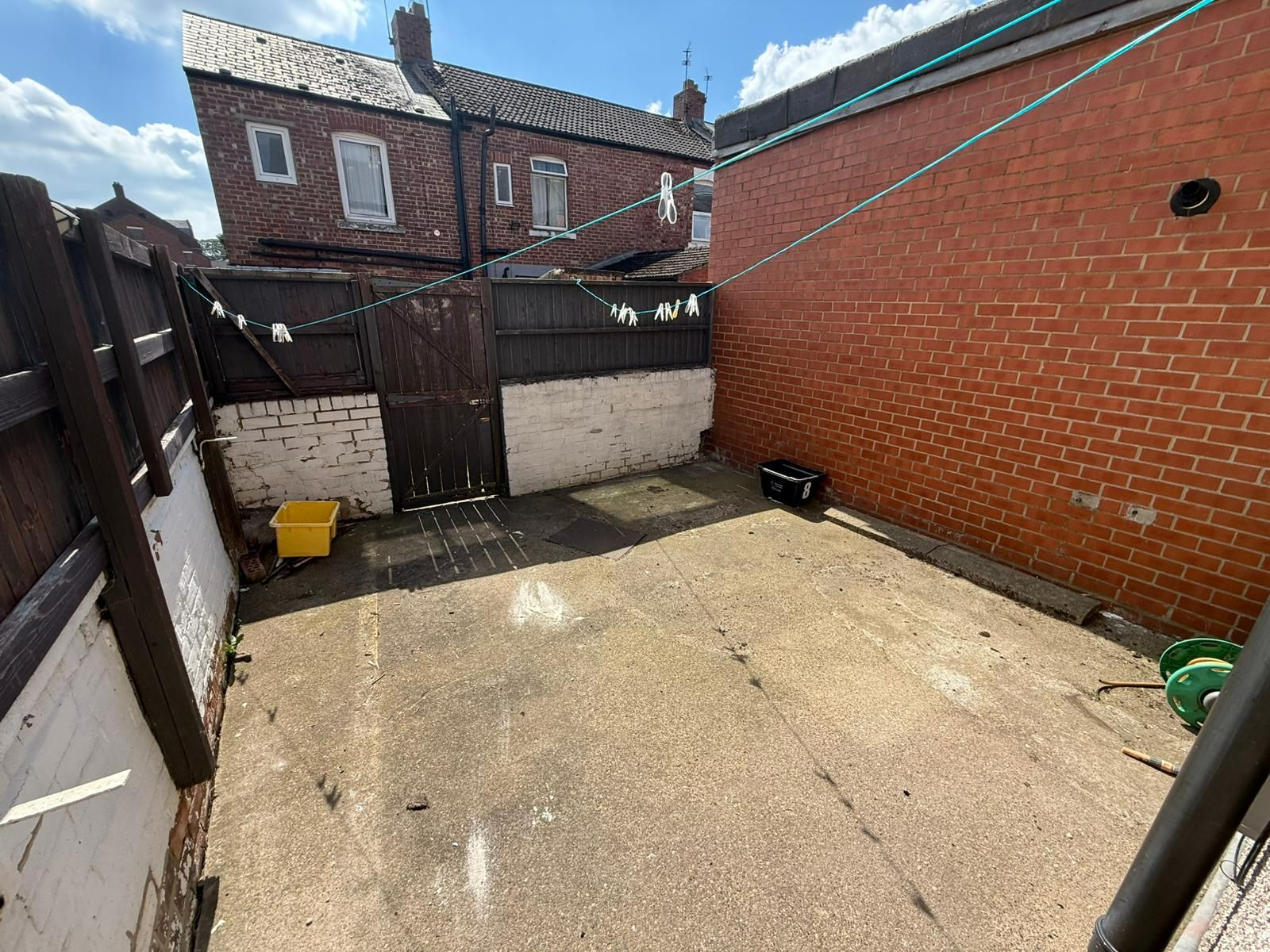 2 bed terraced house to rent in Oxford Street, Bishop Auckland 6
