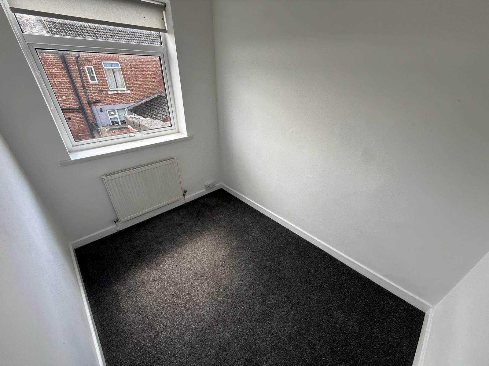 2 bed terraced house to rent in Oxford Street, Bishop Auckland  - Property Image 5