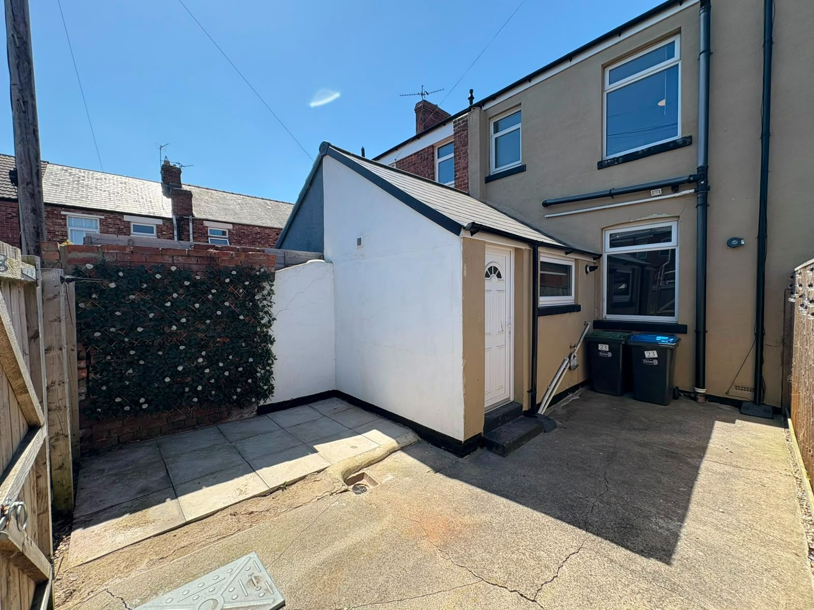 2 bed terraced house to rent in Helena Terrace, Bishop Auckland 8