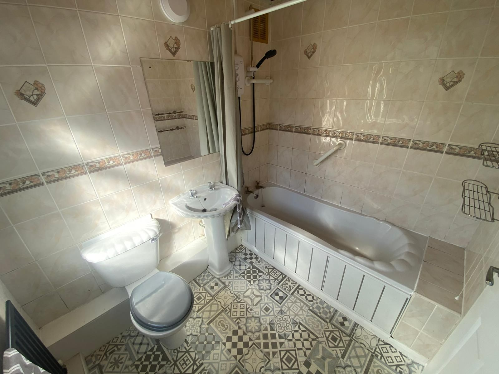 2 bed end of terrace house for sale in Albert Street North, Durham  - Property Image 6