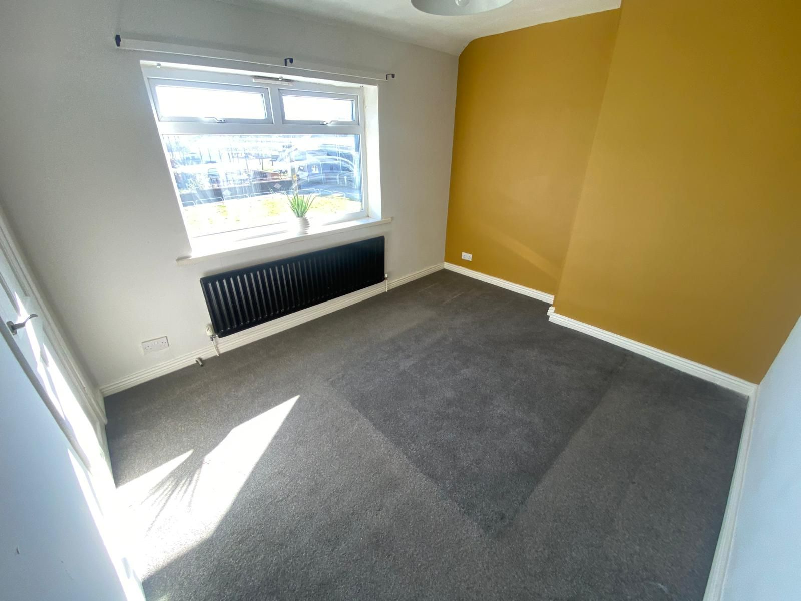 2 bed end of terrace house for sale in Albert Street North, Durham 6
