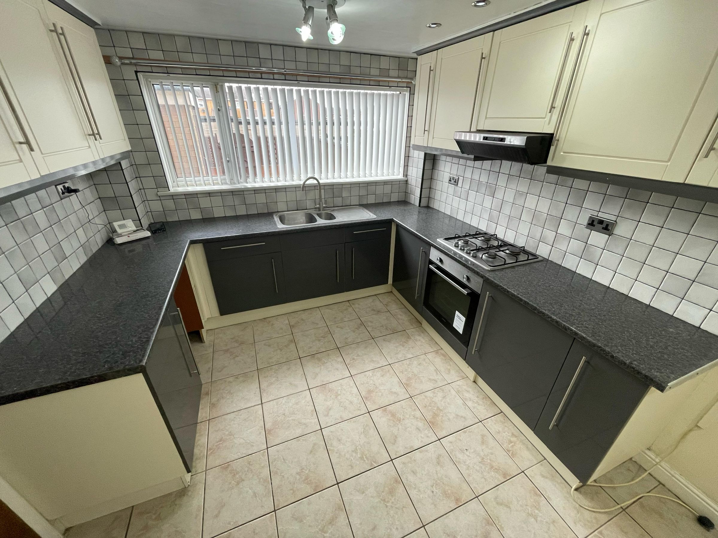 3 bed terraced house for sale in Eastbourne Parade, Hebburn  - Property Image 2