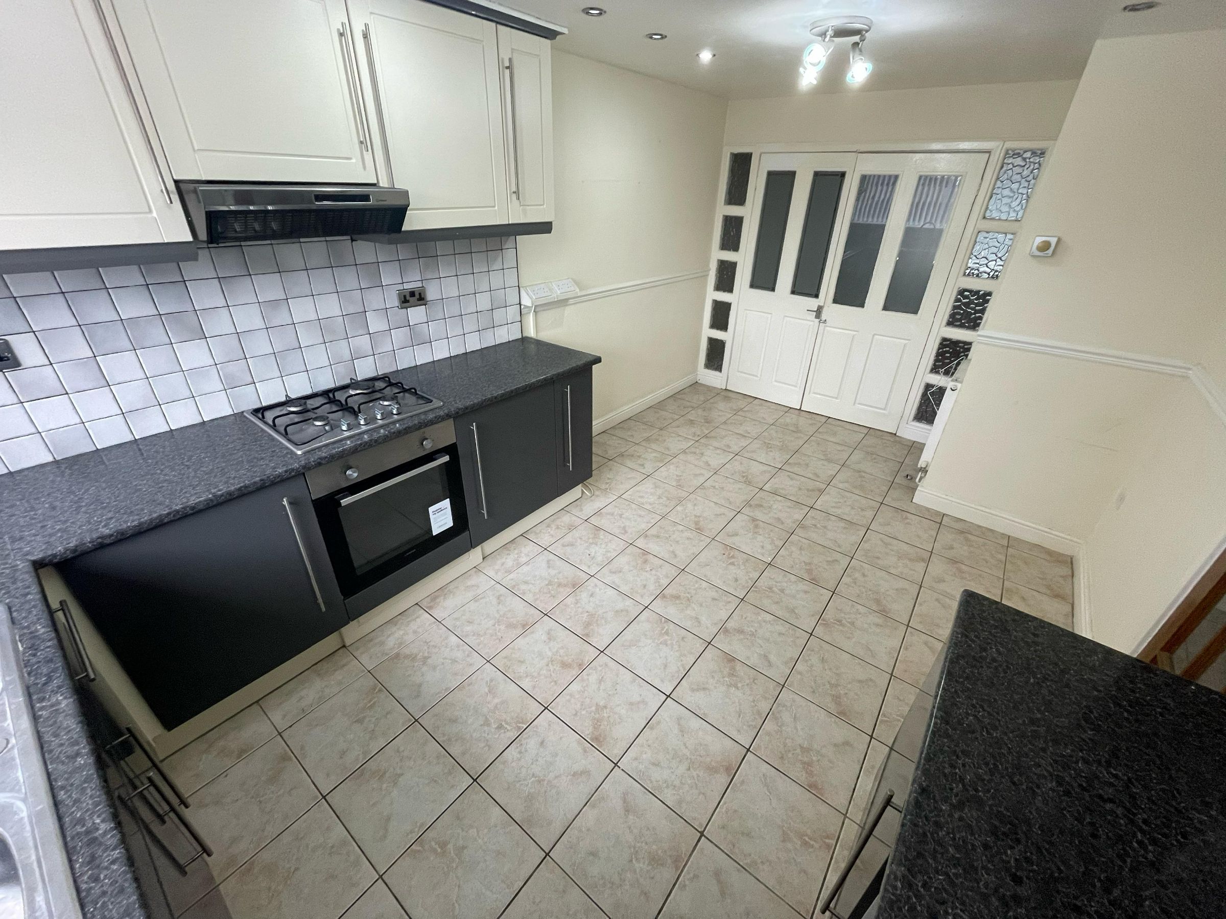 3 bed terraced house for sale in Eastbourne Parade, Hebburn  - Property Image 3