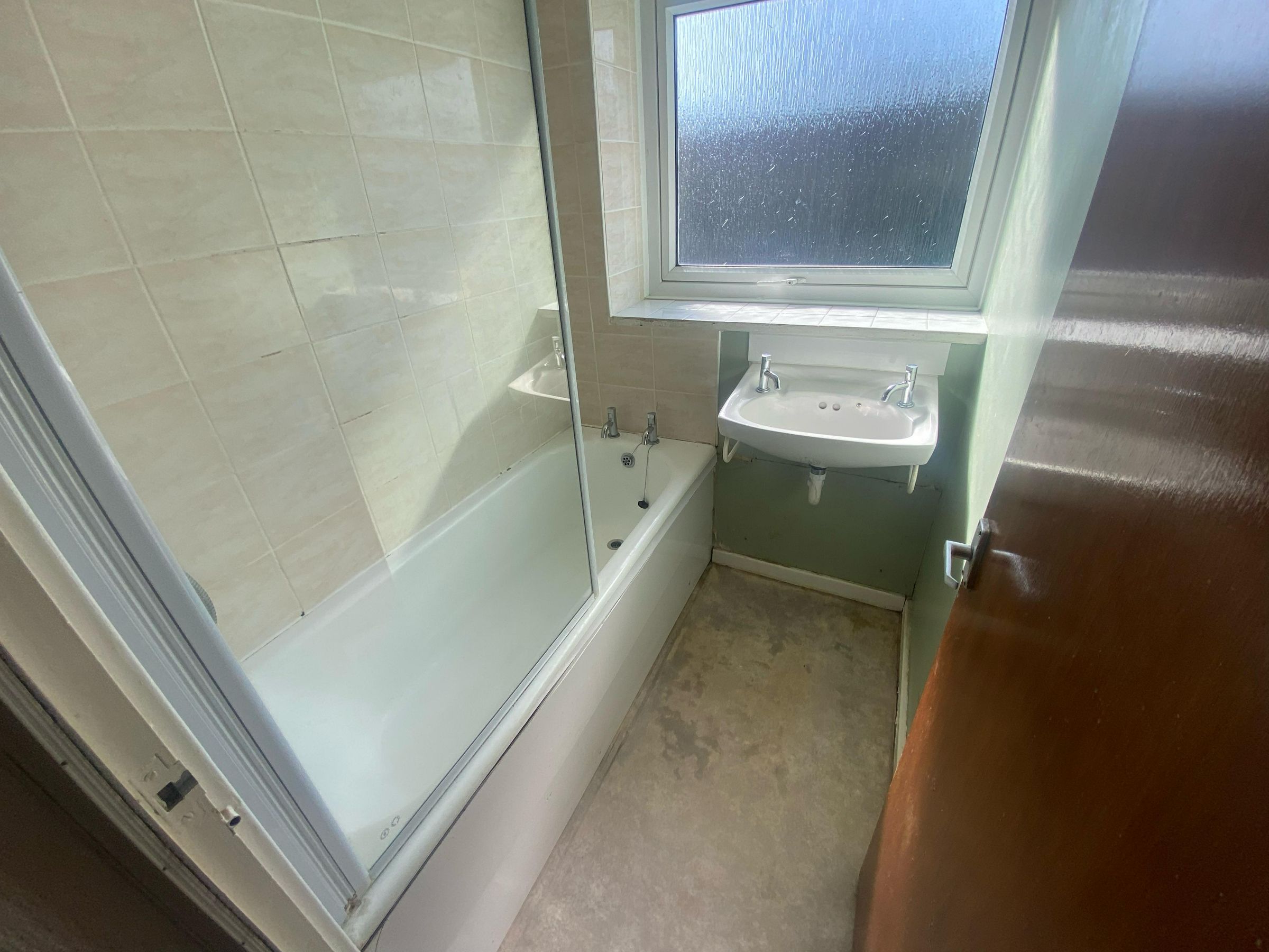 2 bed flat for sale in Meadow Lane, Gateshead  - Property Image 7