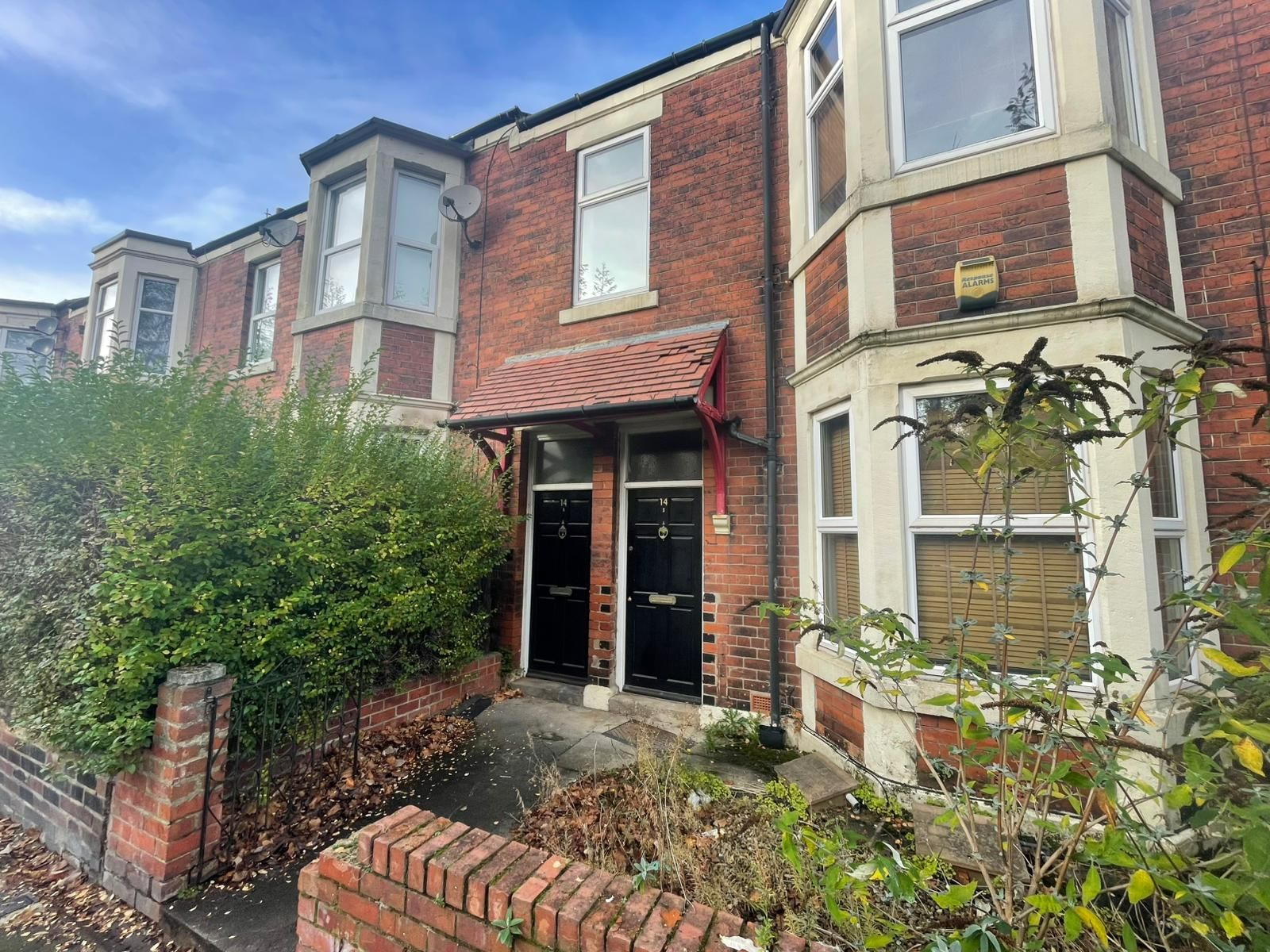 2 bed flat for sale in Holly Avenue, Wallsend  - Property Image 1