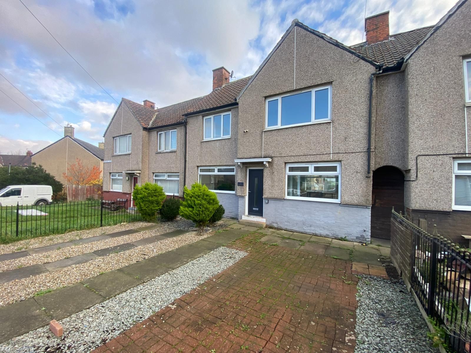 3 bed terraced house for sale in Rosedale Avenue, Middlesbrough - Property Image 1