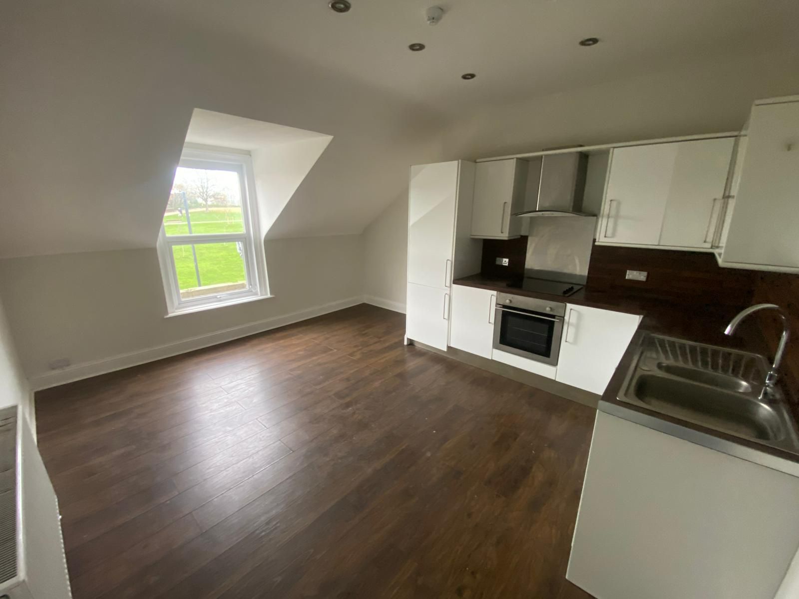 2 bed flat for sale in Park Road, Sunderland 1
