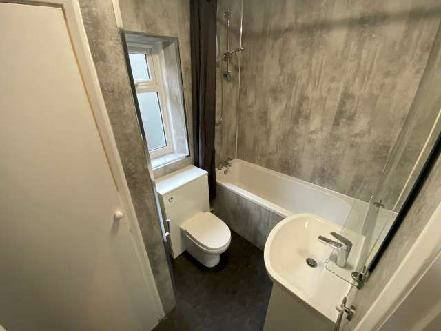 2 bed ground floor flat for sale in Patterdale Terrace, Gateshead  - Property Image 6