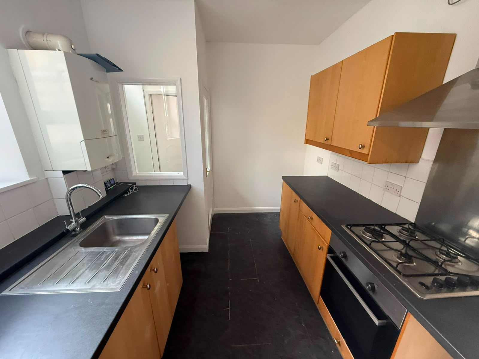 2 bed ground floor flat for sale in Patterdale Terrace, Gateshead  - Property Image 2