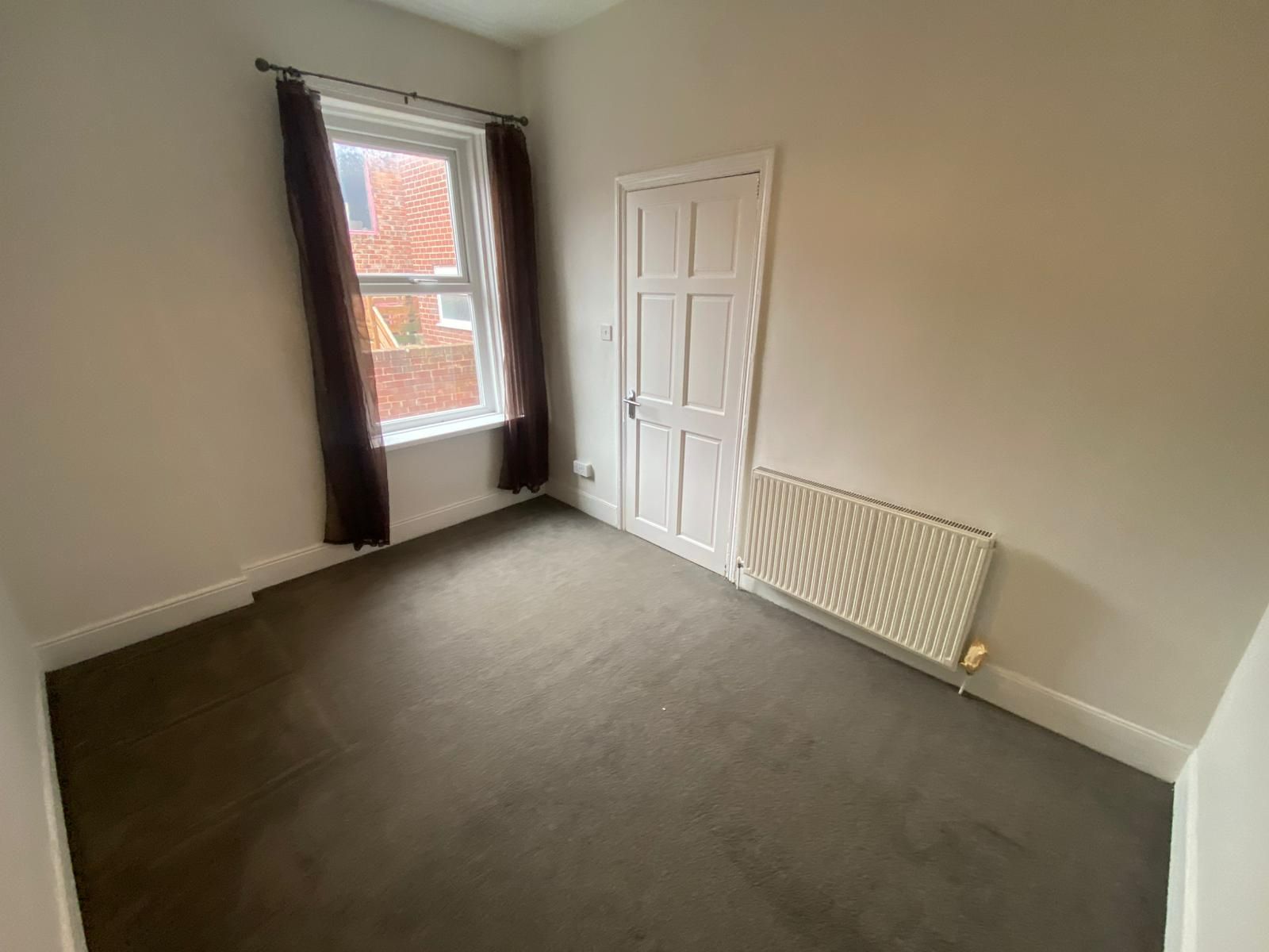 2 bed ground floor flat for sale in Hyde Park Street, Gateshead 5